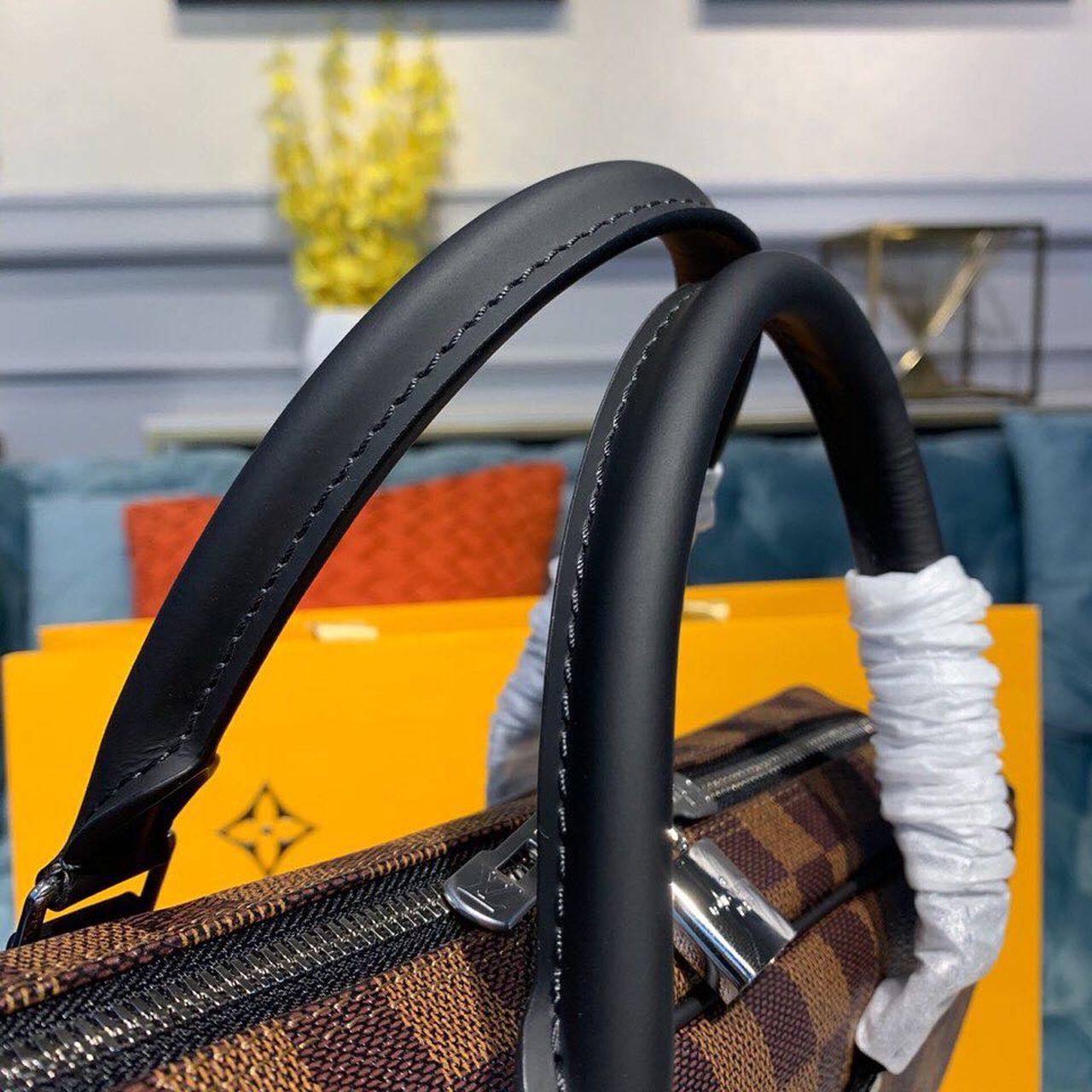 Top Quality Porte Documents Voyage PM Damier Ebene Canvas For Women,  Shoulder And Crossbody Bags 14.6in/37cm Top Quality N41466