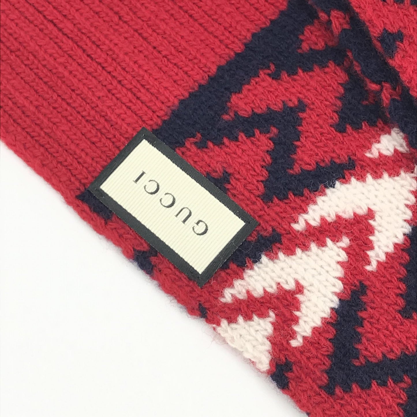 Gucci Red Zigzag Wool Knit Women's Scarf ( )