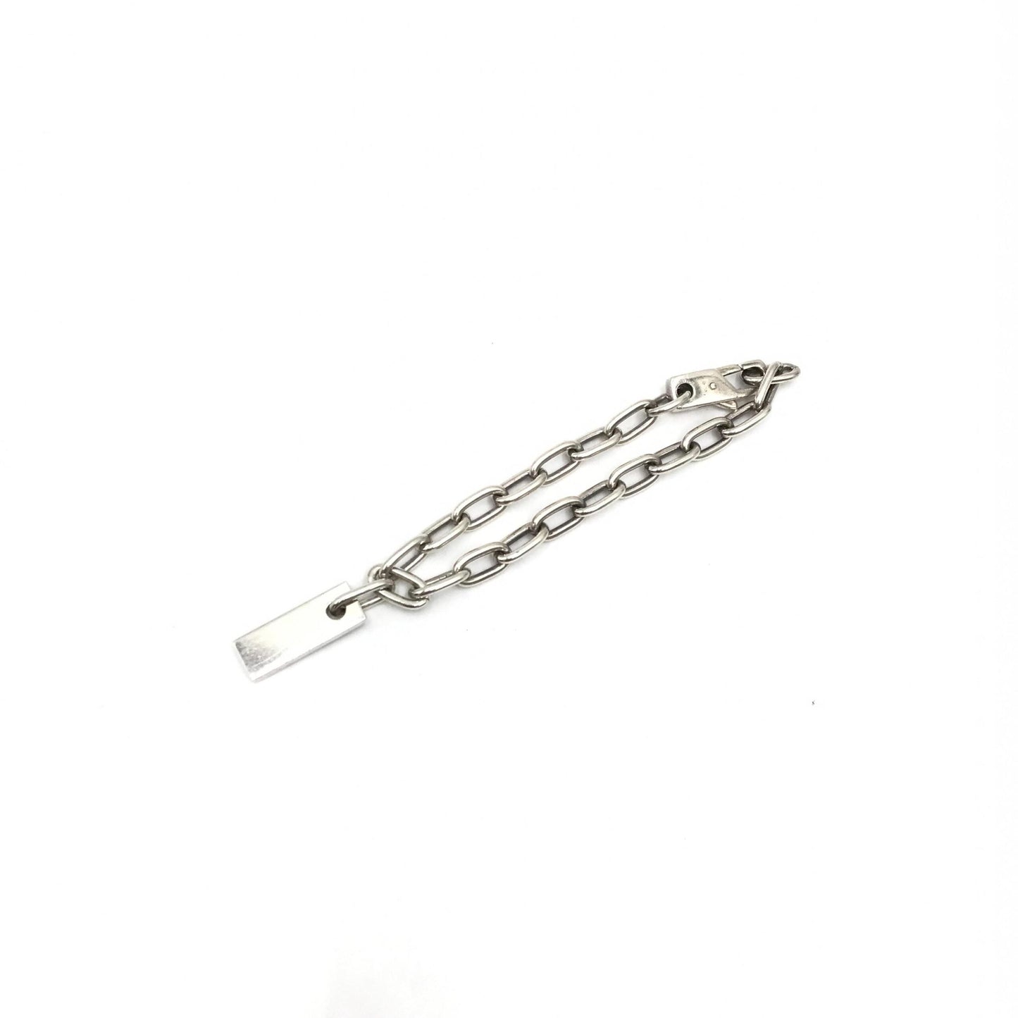 Gucci Sterling Silver Logo Plate Chain Women's Bracelet ( )