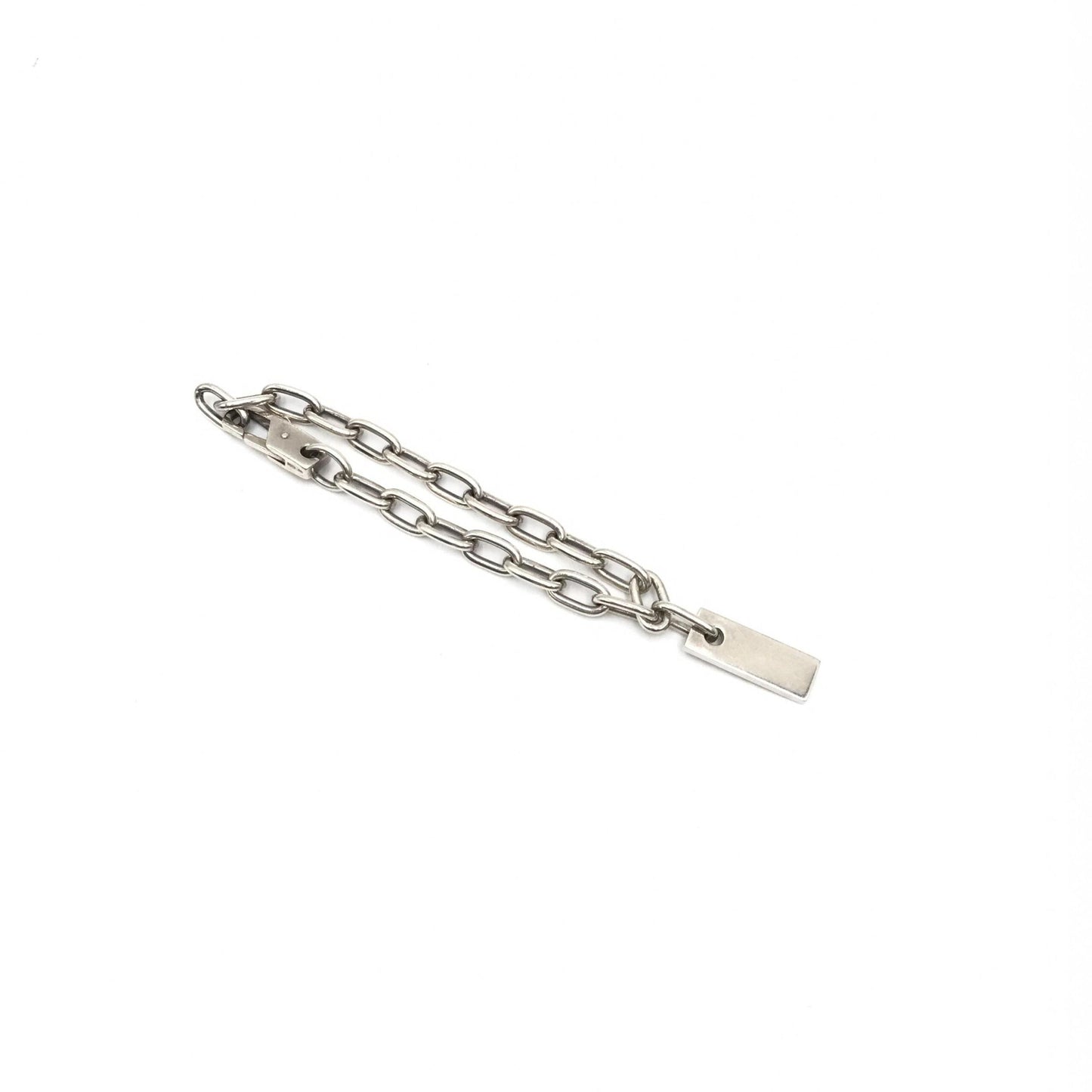 Gucci Sterling Silver Logo Plate Chain Women's Bracelet ( )