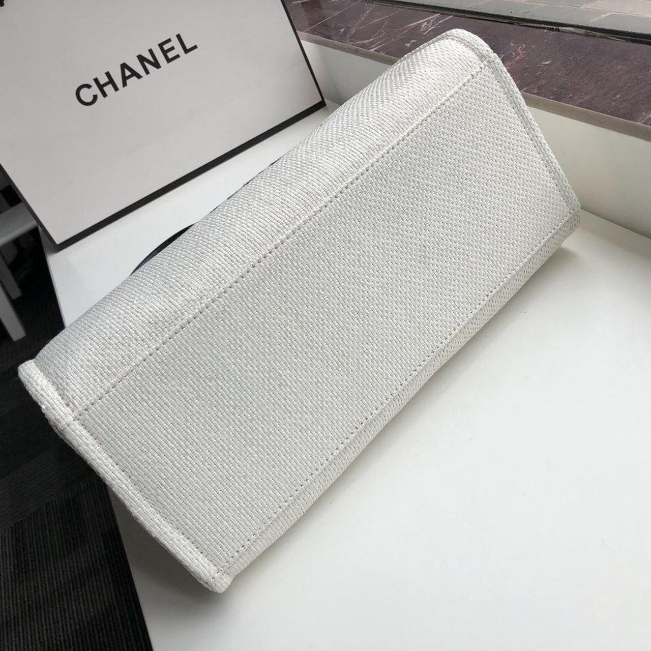 CHLSmall Shopping Bag Silver Hardware White For Women, Women’s Handbags, Shoulder Bags 15in/39cm AS3257