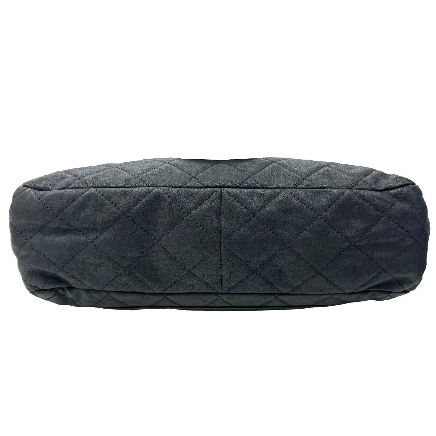 CHANEL 2,55 Shoulder Bag