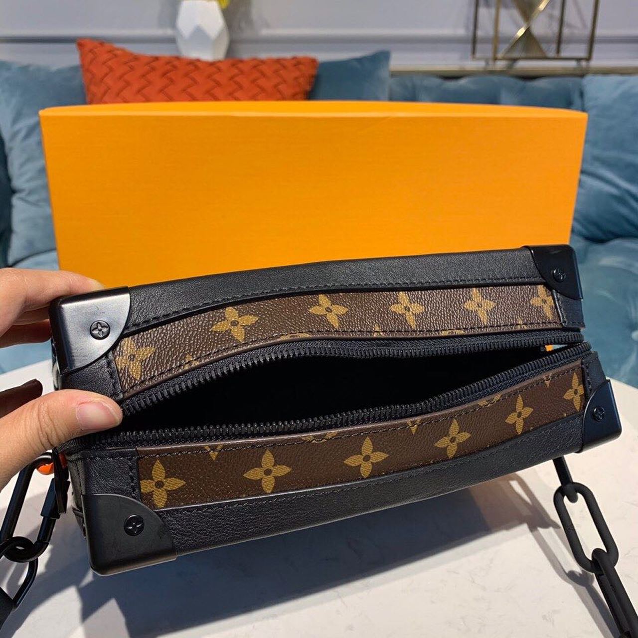 Top Quality Soft Trunk Monogram Canvas For Women,  Shoulder And Crossbody Bags 9.4in/24cm Top Quality