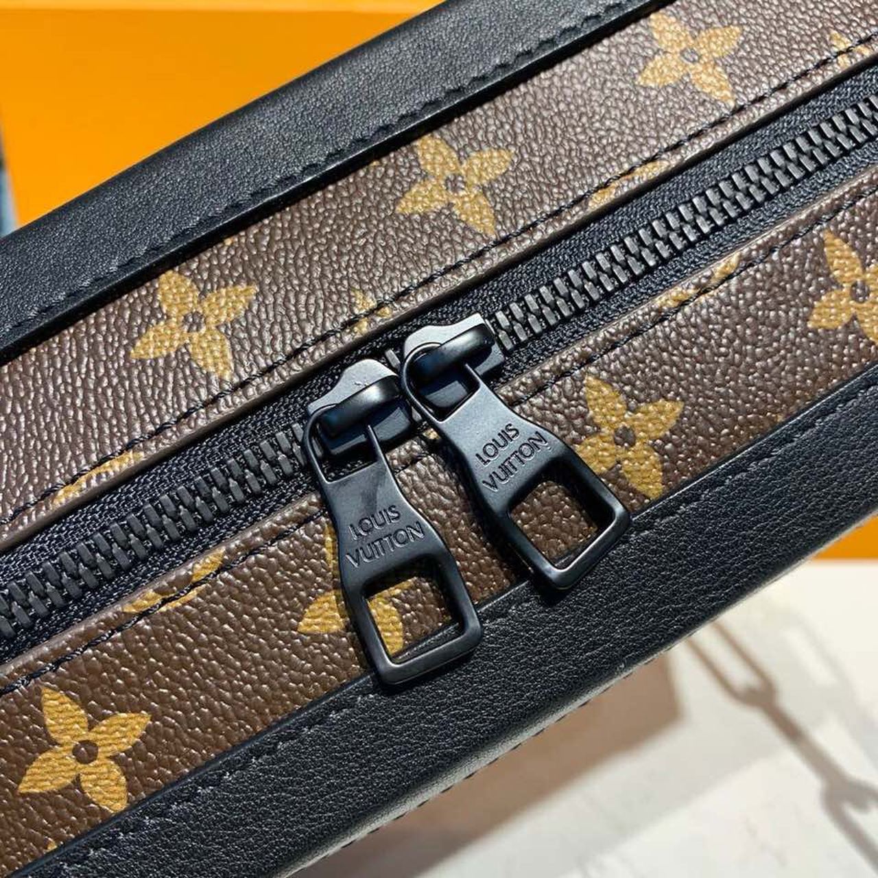 Top Quality Soft Trunk Monogram Canvas For Women,  Shoulder And Crossbody Bags 9.4in/24cm Top Quality