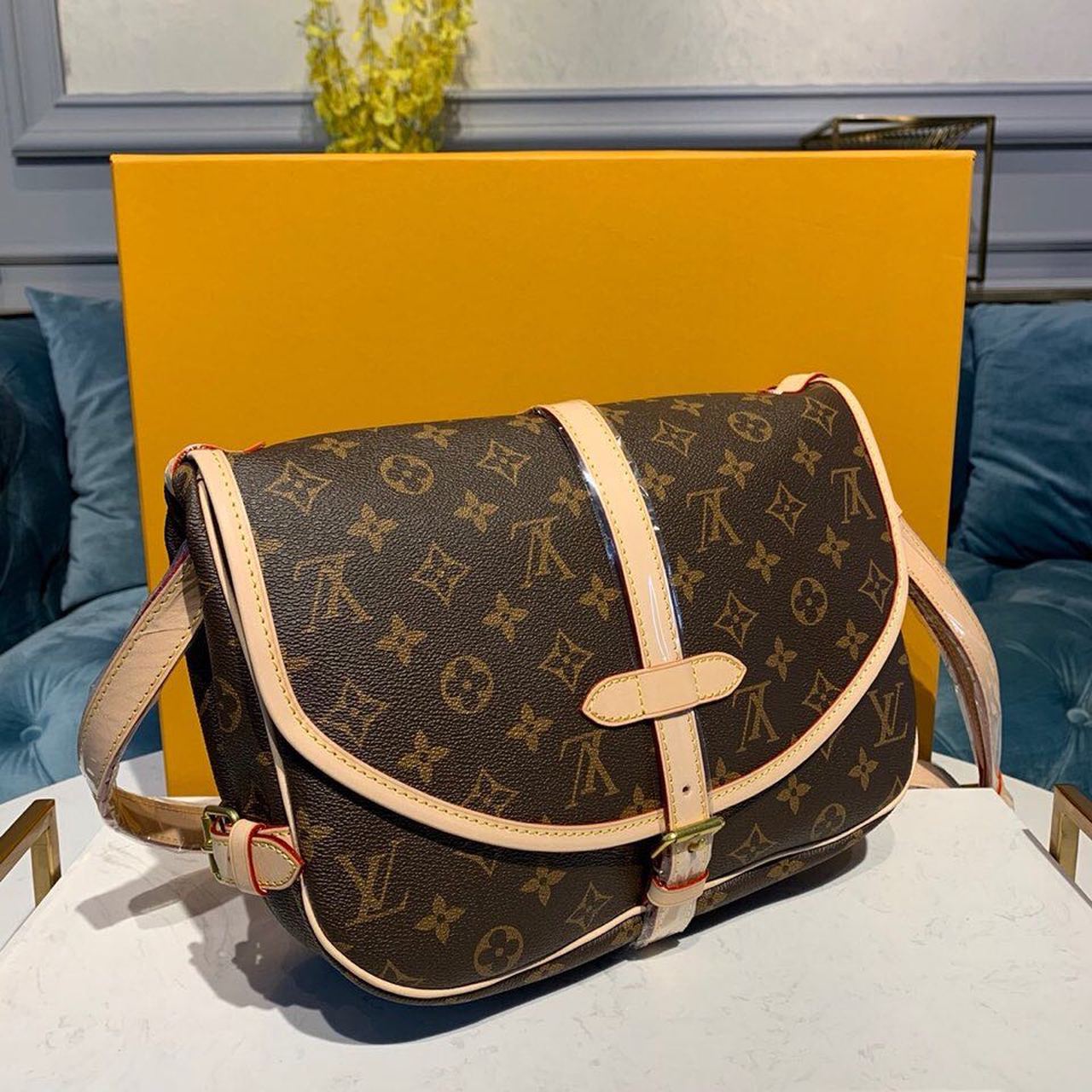Top Quality Saumur MM Monogram Canvas For Women, Womens Handbags, Shoulder And Crossbody Bags 11.8in/30cm Top Quality M40710