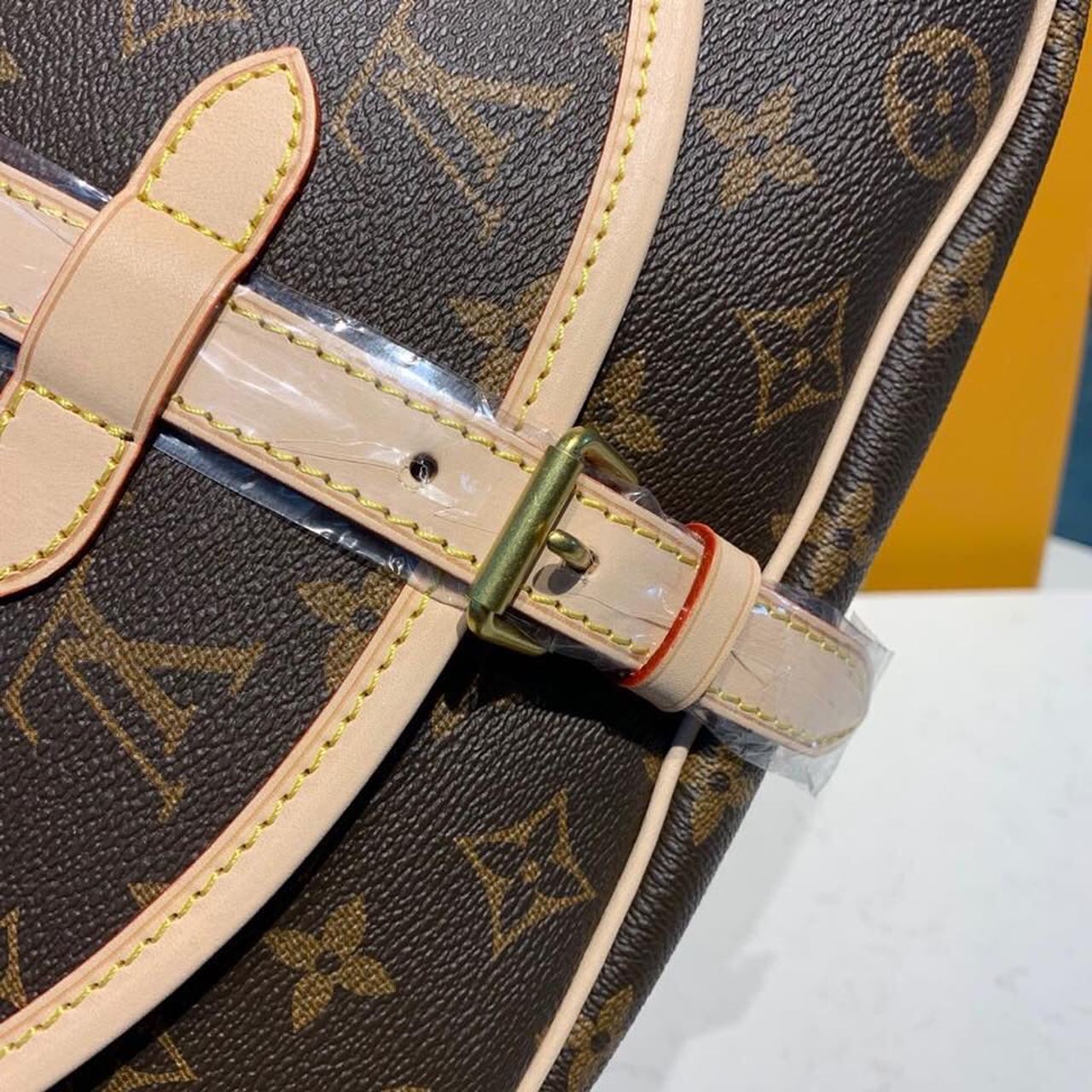 Top Quality Saumur MM Monogram Canvas For Women, Womens Handbags, Shoulder And Crossbody Bags 11.8in/30cm Top Quality M40710