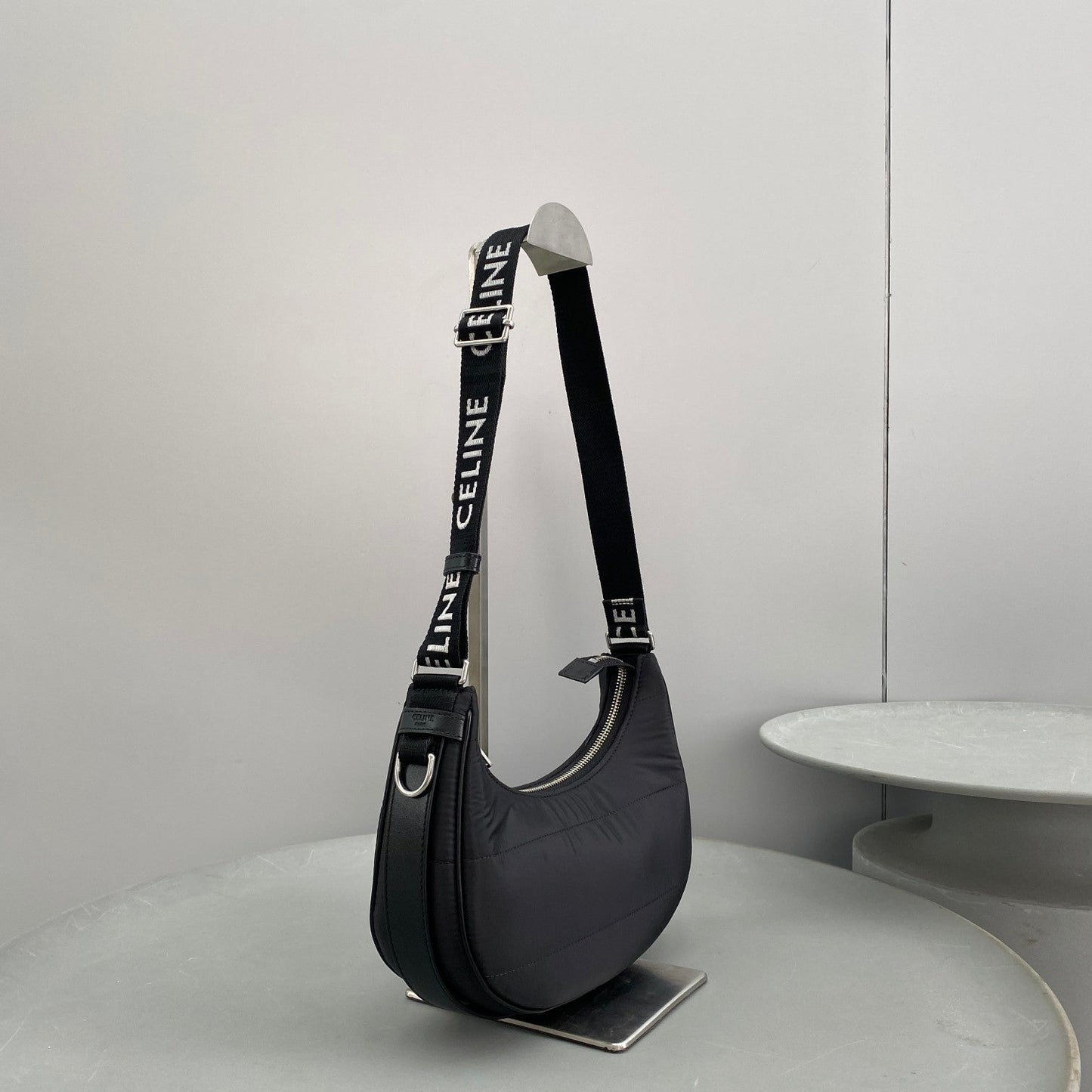 Top Quality Medium Ava Bag With Top Quality Strap In Quilted Nylon Black For Women 9in/23cm 196972DLI.38SI