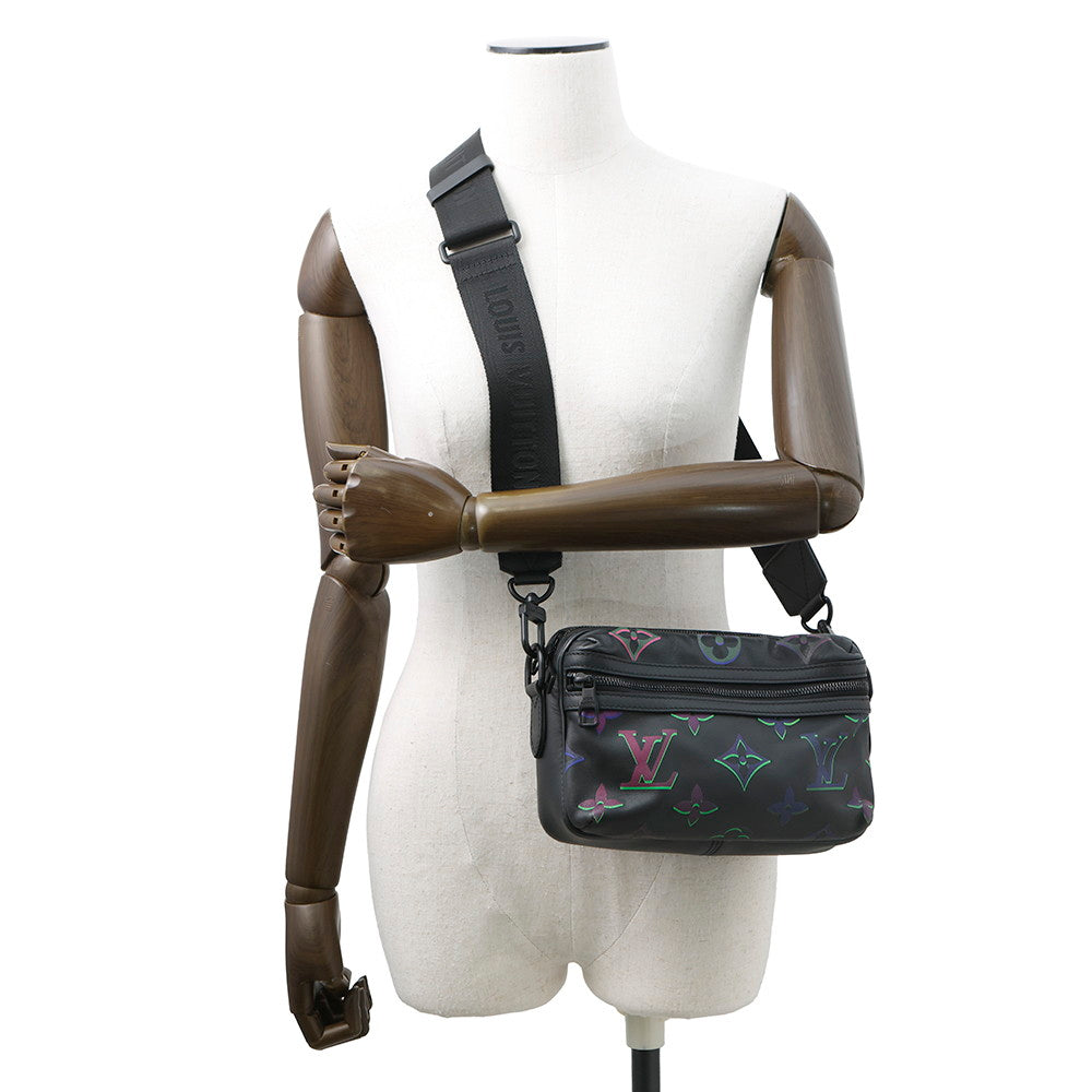 LOUIS VUITTON comet messenger NoirM22495 Calf Leather Monogram・Pattern Size PM