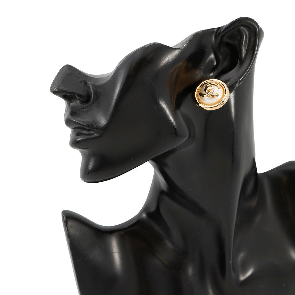 CHANEL CC Logo Faux Pearl EarringsABD690 Gold Plated Faux Pearl