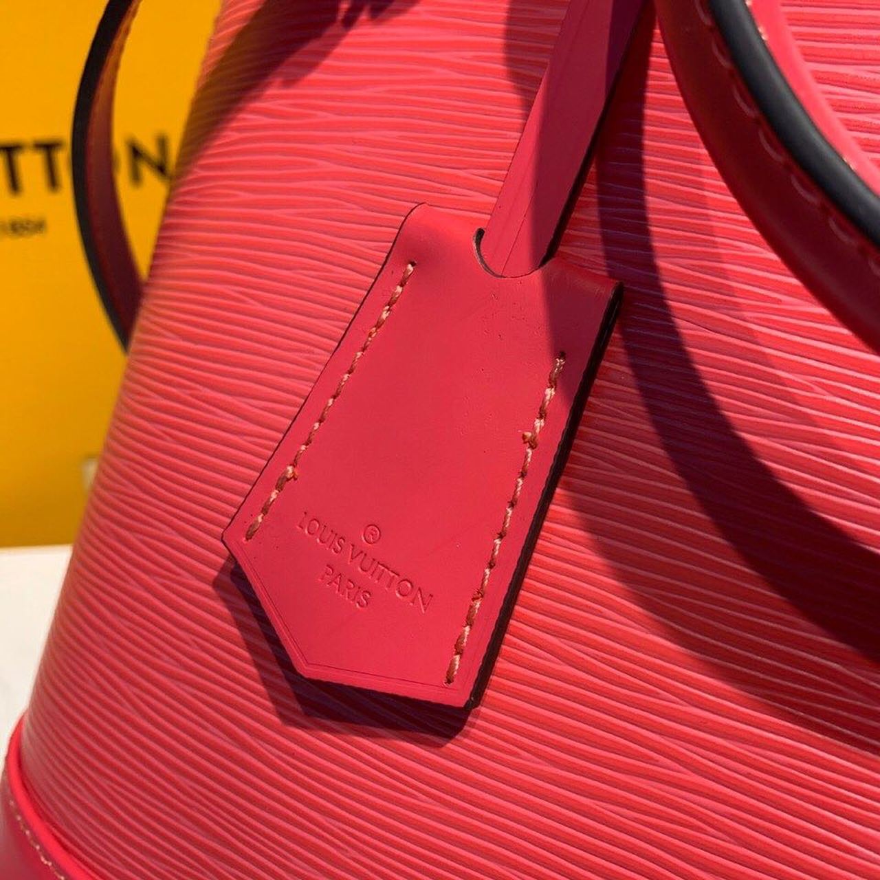 Top Quality Alma PM Epi Hot Pink For Women, Womens Handbags, Shoulder And Crossbody Bags 12.6in/32cm Top Quality