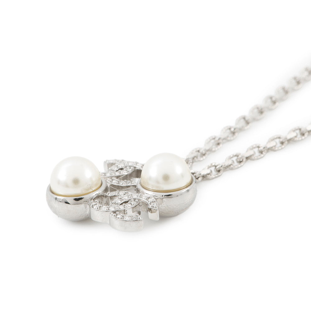 CHANEL CC Logo Faux Pearl Necklace Silver Metal Faux Pearl Rhinestone