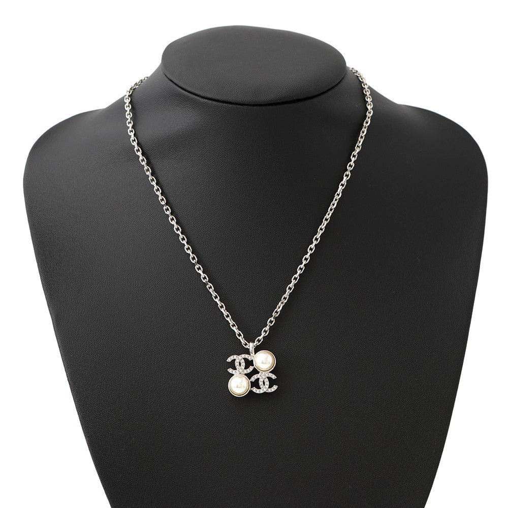 CHANEL CC Logo Faux Pearl Necklace Silver Metal Faux Pearl Rhinestone