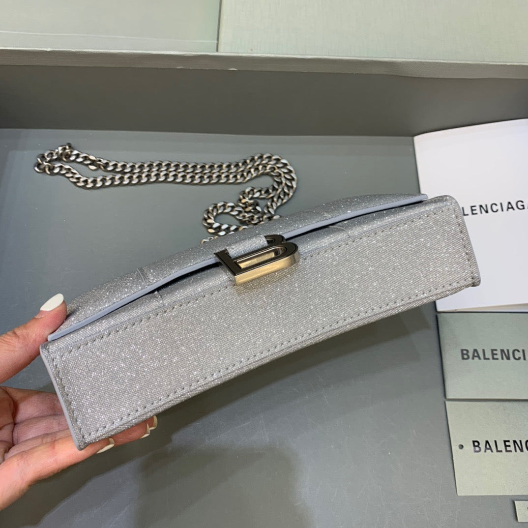 Top Quality Hourglass Wallet On Chain in Grey, For Women,  Bags 7.6in/19cm 6560502102G1501