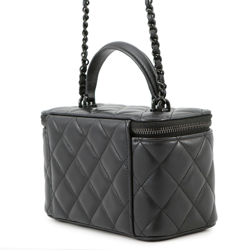 CHANEL Matelasse 2WAY Vanity Case BlackAP2199 Lambskin