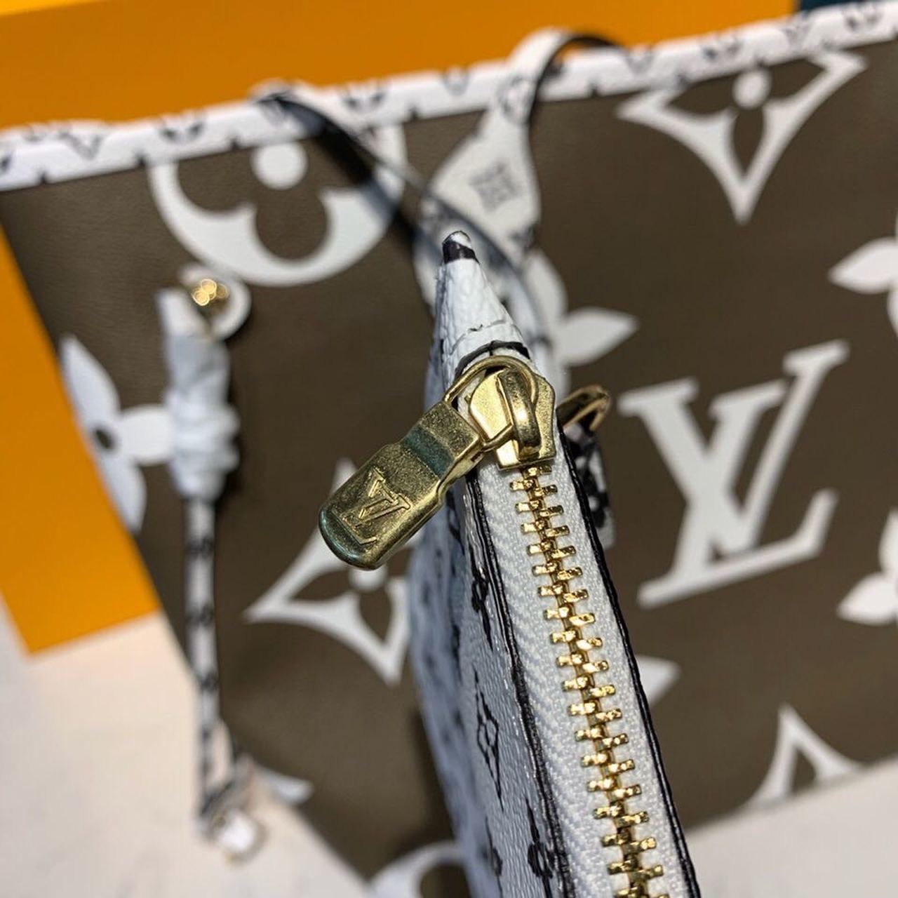 Top Quality Neverfull MM Tote Bag Monogram Canvas Khaki/Beige For Women,  Shoulder Bags 12.2in/31cm Top Quality M44568