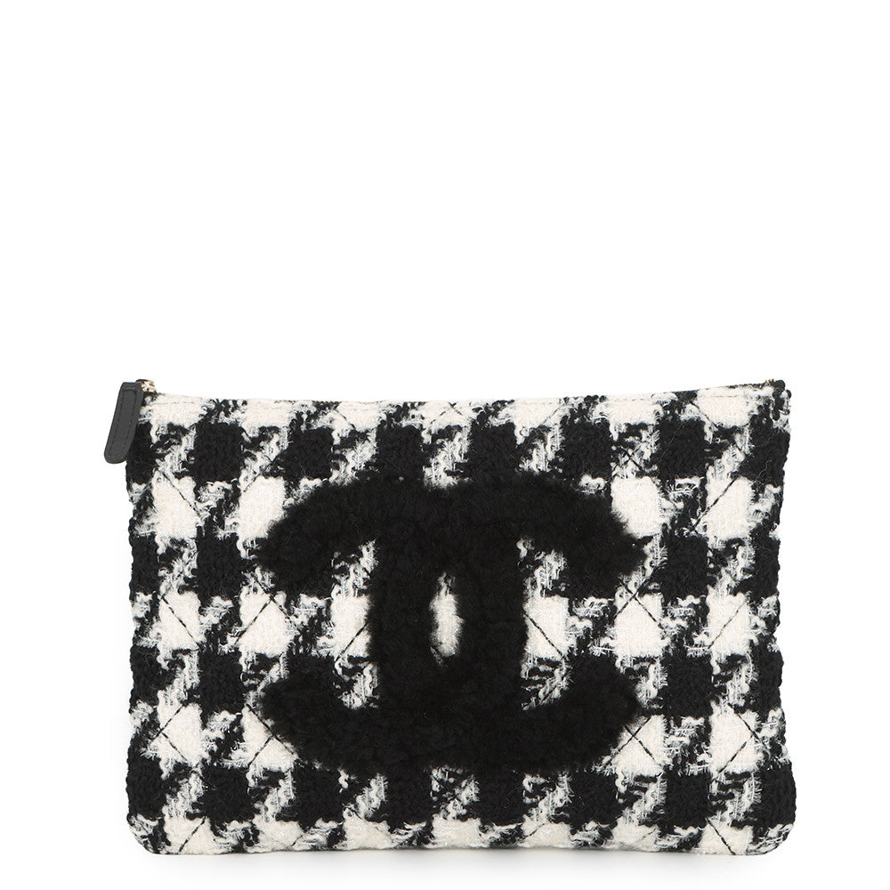 CHANEL CC Logo Clutch Bag Black/White Tweed