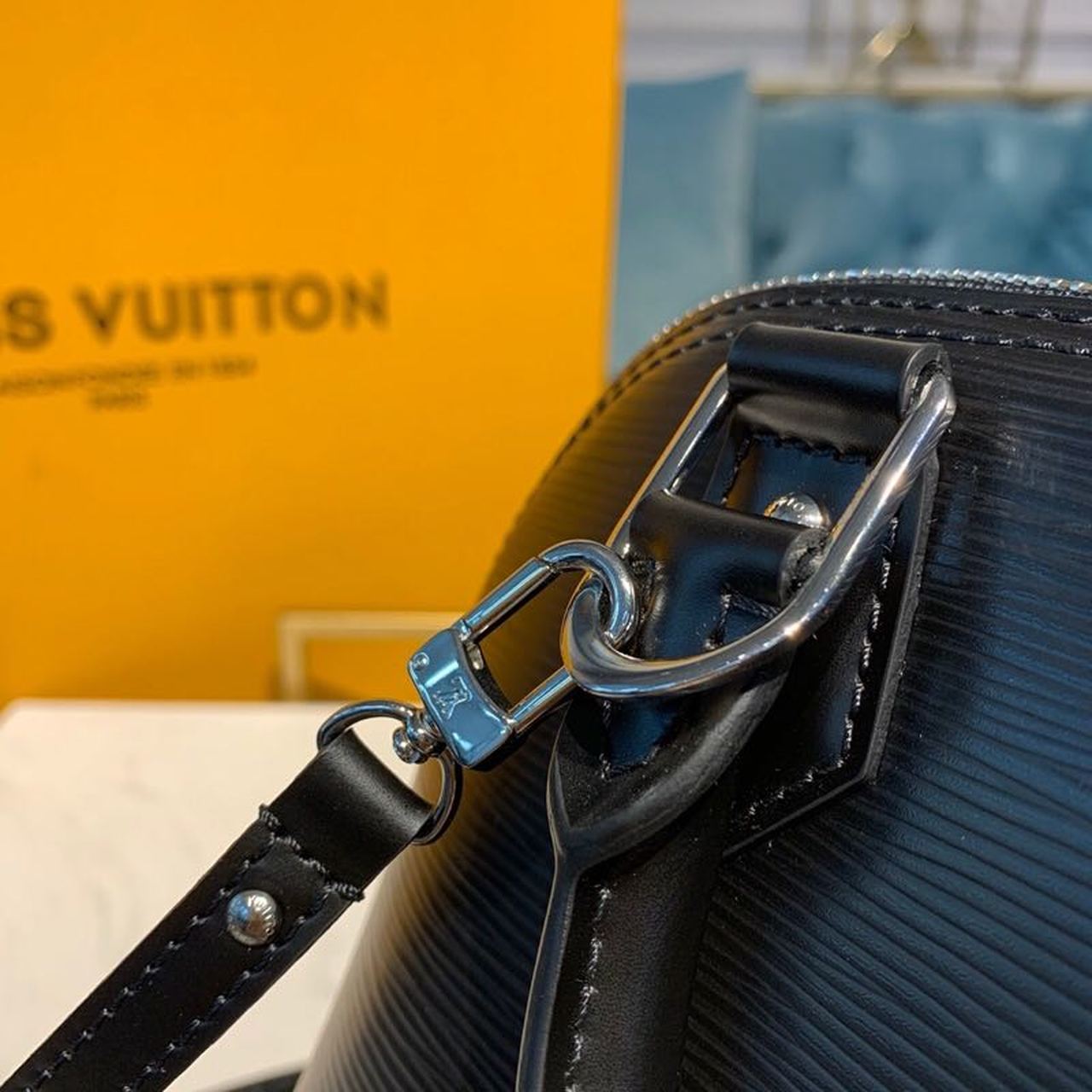 Top Quality Alma BB Epi Black For Women,  Shoulder And Crossbody Bags 9.2in/23.5cm Top Quality M40862