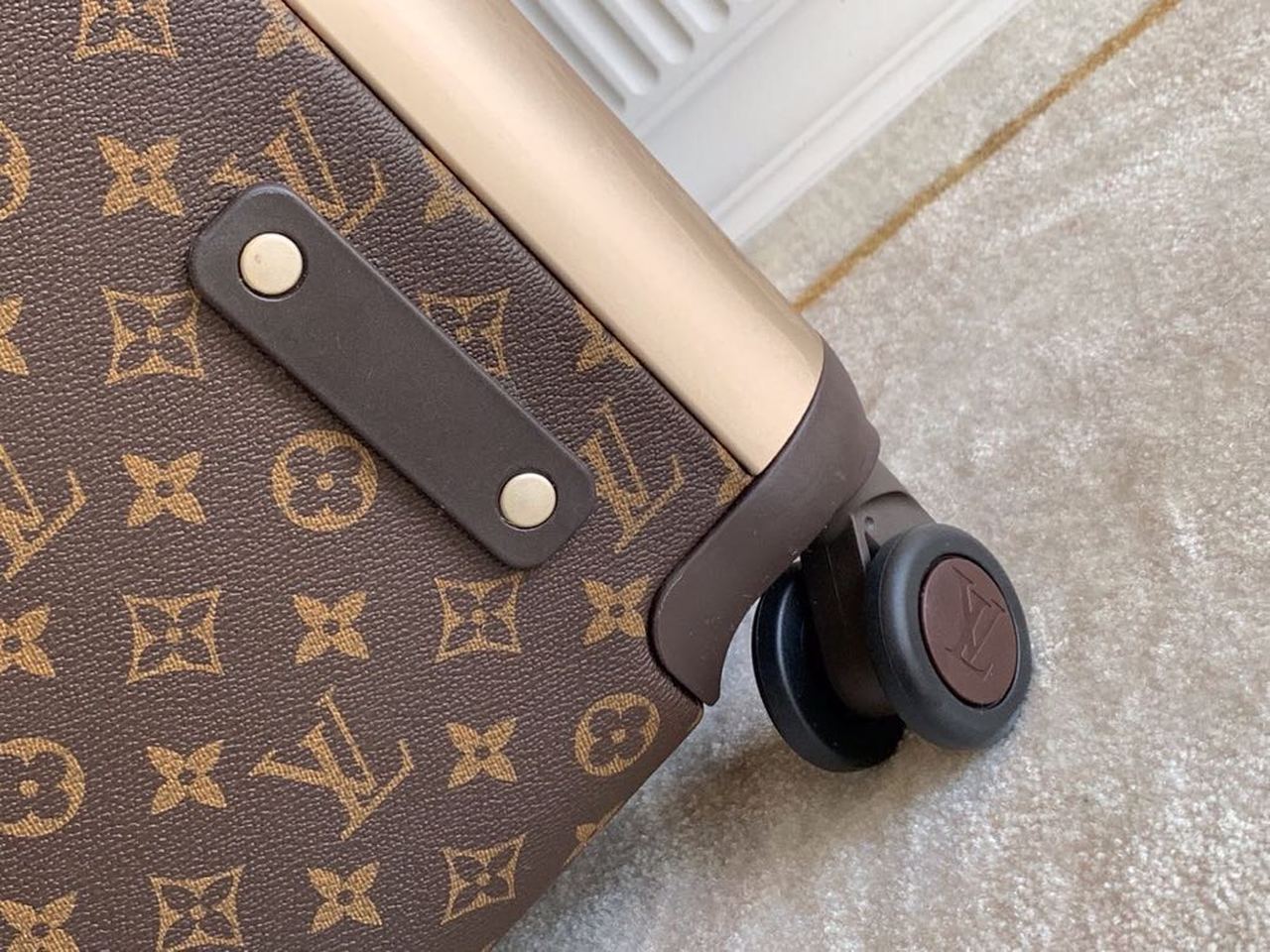 Top Quality Horizon 55 Monogram Canvas For Women, WoLuGucciage 21.7in/55cm Top Quality M23203