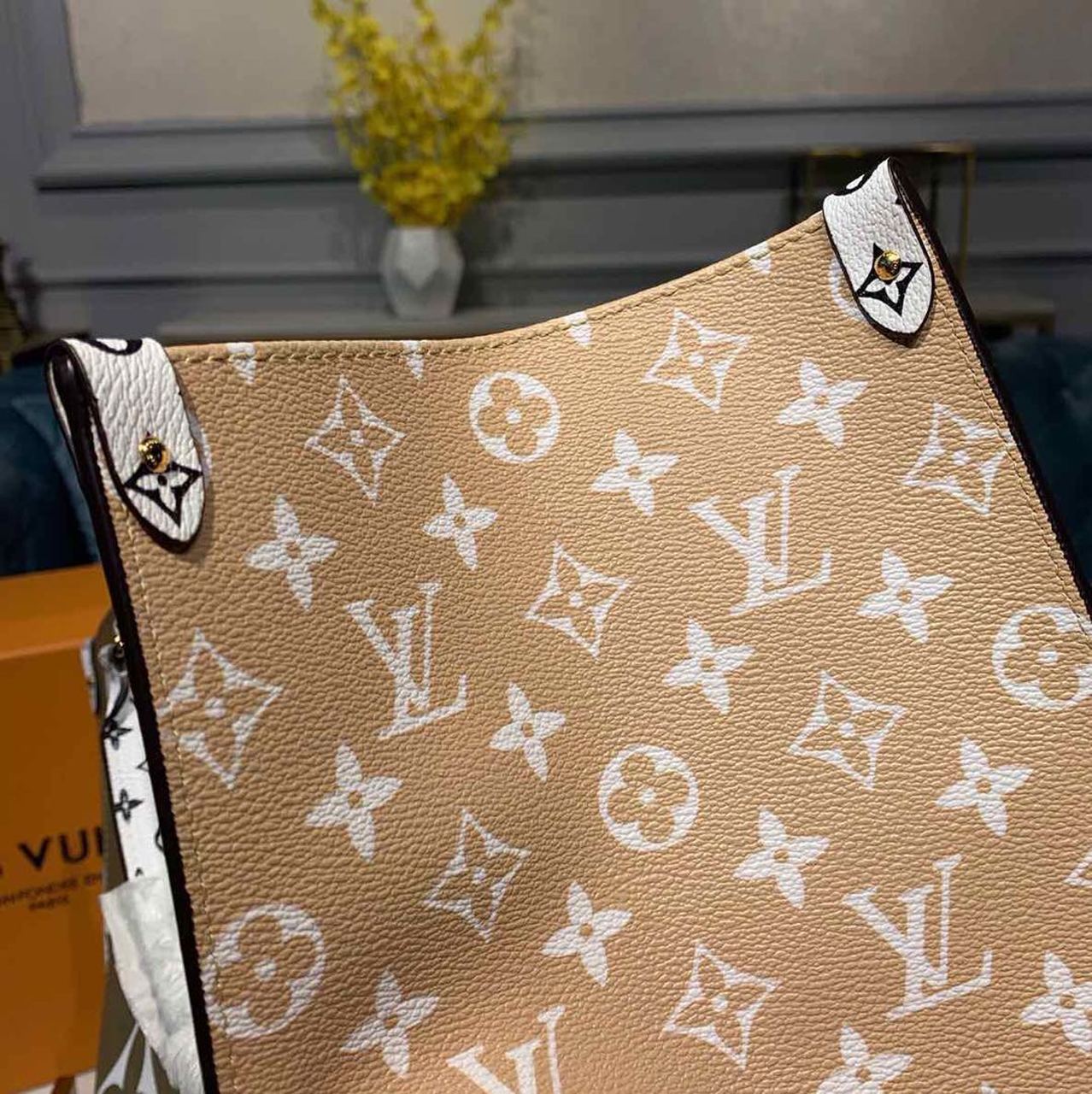 Top Quality OnTheGo GM Tote Bag Monogram Giant Canvas Khaki/Cream/Beige For Women,  Shoulder Bags 16.3in/41.5cm Top Quality M44571