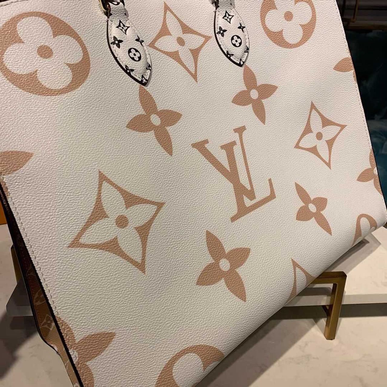 Top Quality OnTheGo GM Tote Bag Monogram Giant Canvas Khaki/Cream/Beige For Women,  Shoulder Bags 16.3in/41.5cm Top Quality M44571