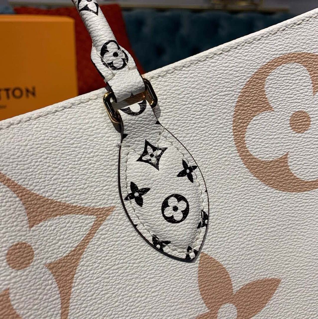 Top Quality OnTheGo GM Tote Bag Monogram Giant Canvas Khaki/Cream/Beige For Women,  Shoulder Bags 16.3in/41.5cm Top Quality M44571