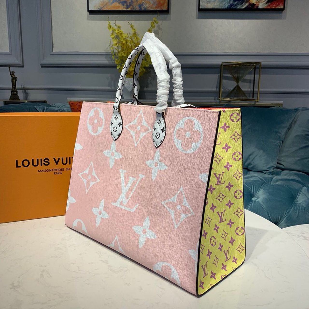 Top Quality OnTheGo GM Tote Bag Monogram Giant Canvas Red/Pink/Yellow For Women,  Shoulder Bags 16.3in/41.5cm Top Quality M44569