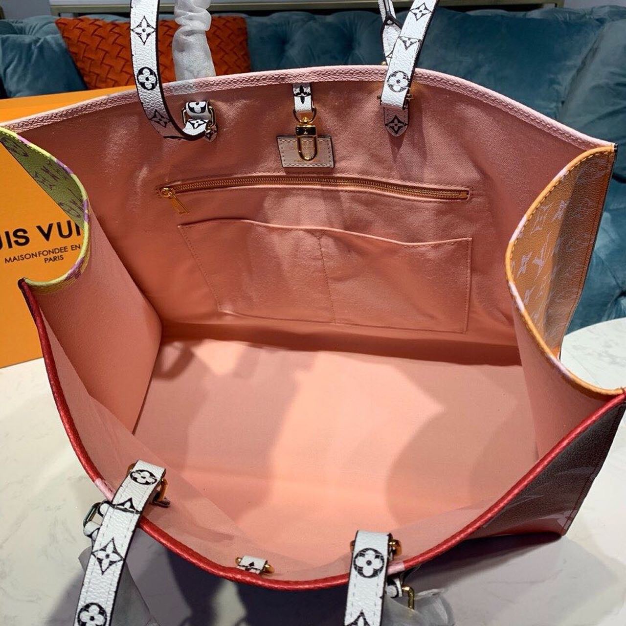 Top Quality OnTheGo GM Tote Bag Monogram Giant Canvas Red/Pink/Yellow For Women,  Shoulder Bags 16.3in/41.5cm Top Quality M44569