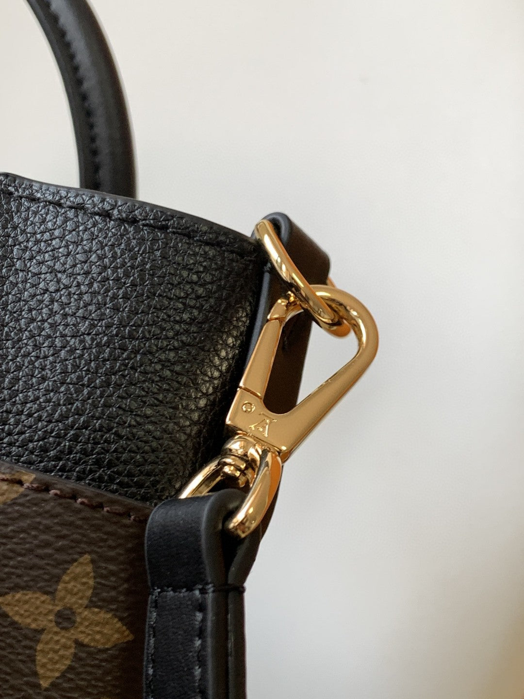 Top Quality On My Side PM Tote Bag Monogram Canvas Black For Women,  Shoulder Bags 9.8in/25cm Top Quality M57728