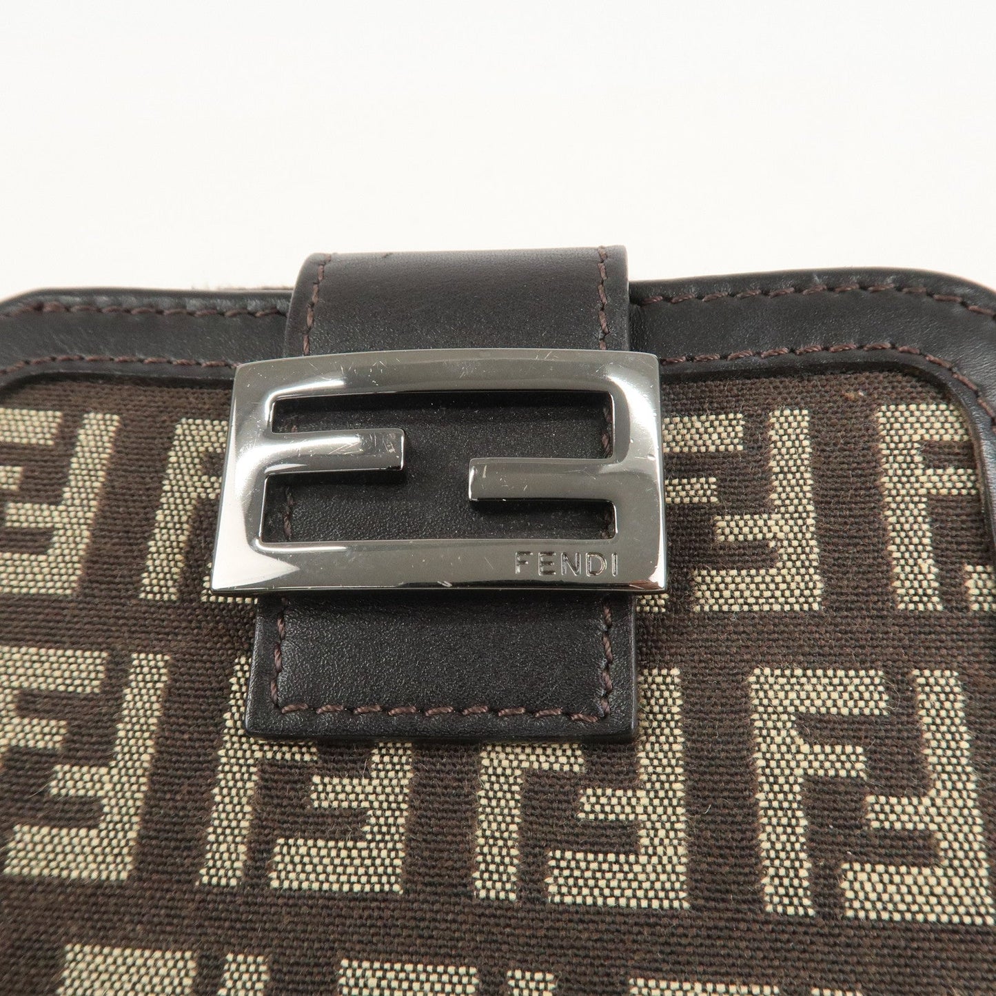 FENDI Zucchino Canvas Leather Zippy Around Bi-fold Wallet  d