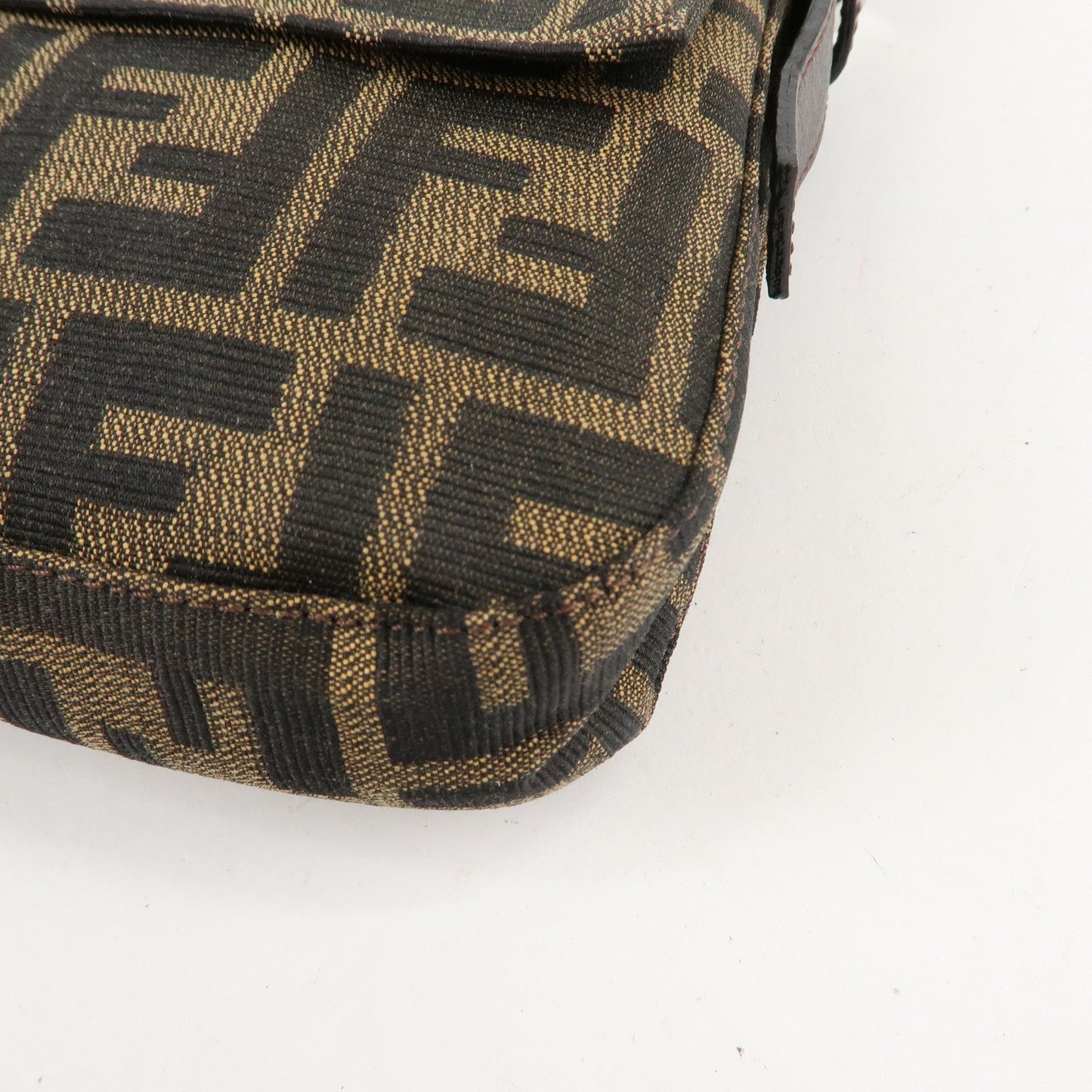 FENDI Mamma Baguette Zucca Canvas Shoulder Bag Brown 26424  d