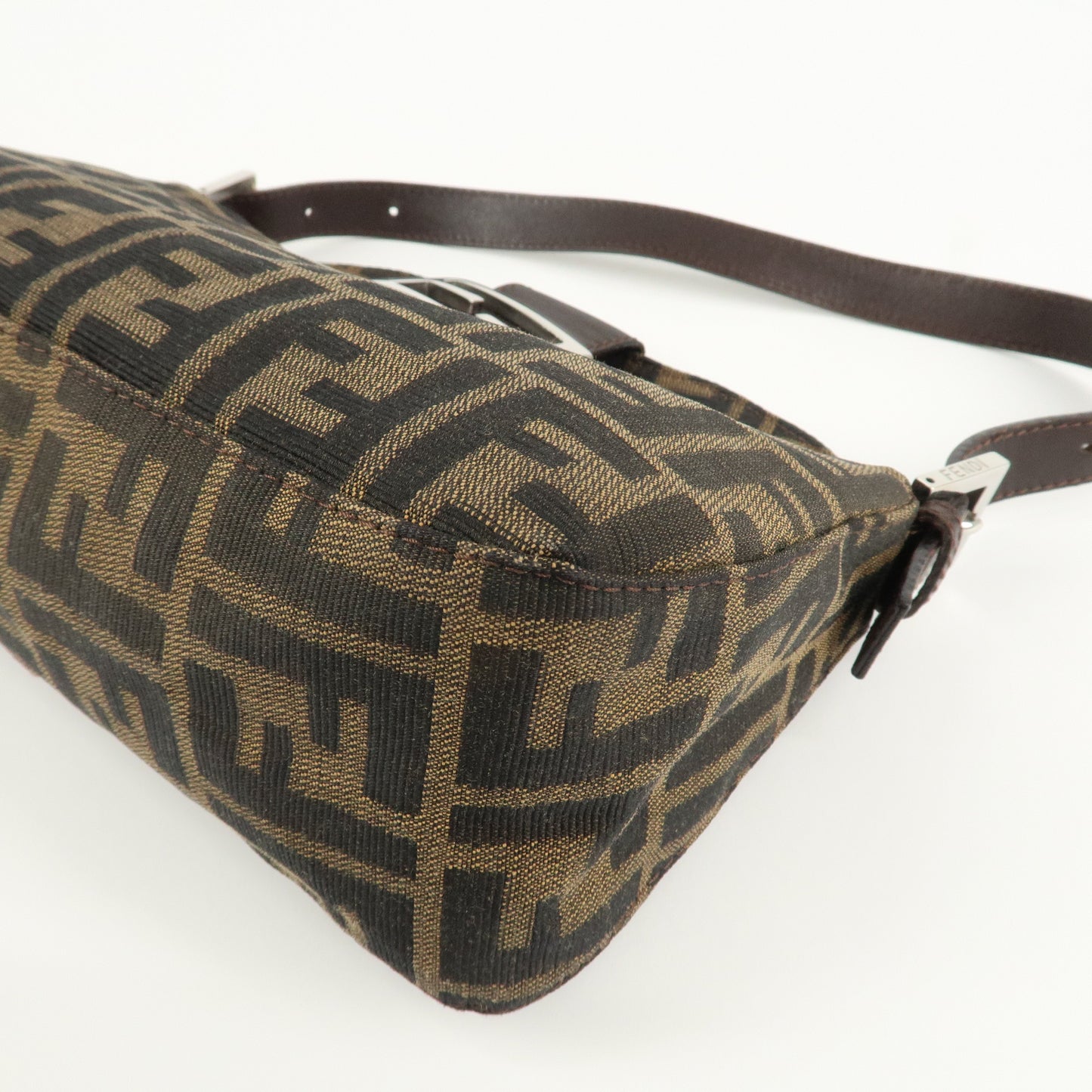 FENDI Zucca Canvas Leather Shoulder Bag Brown Black 26725  d