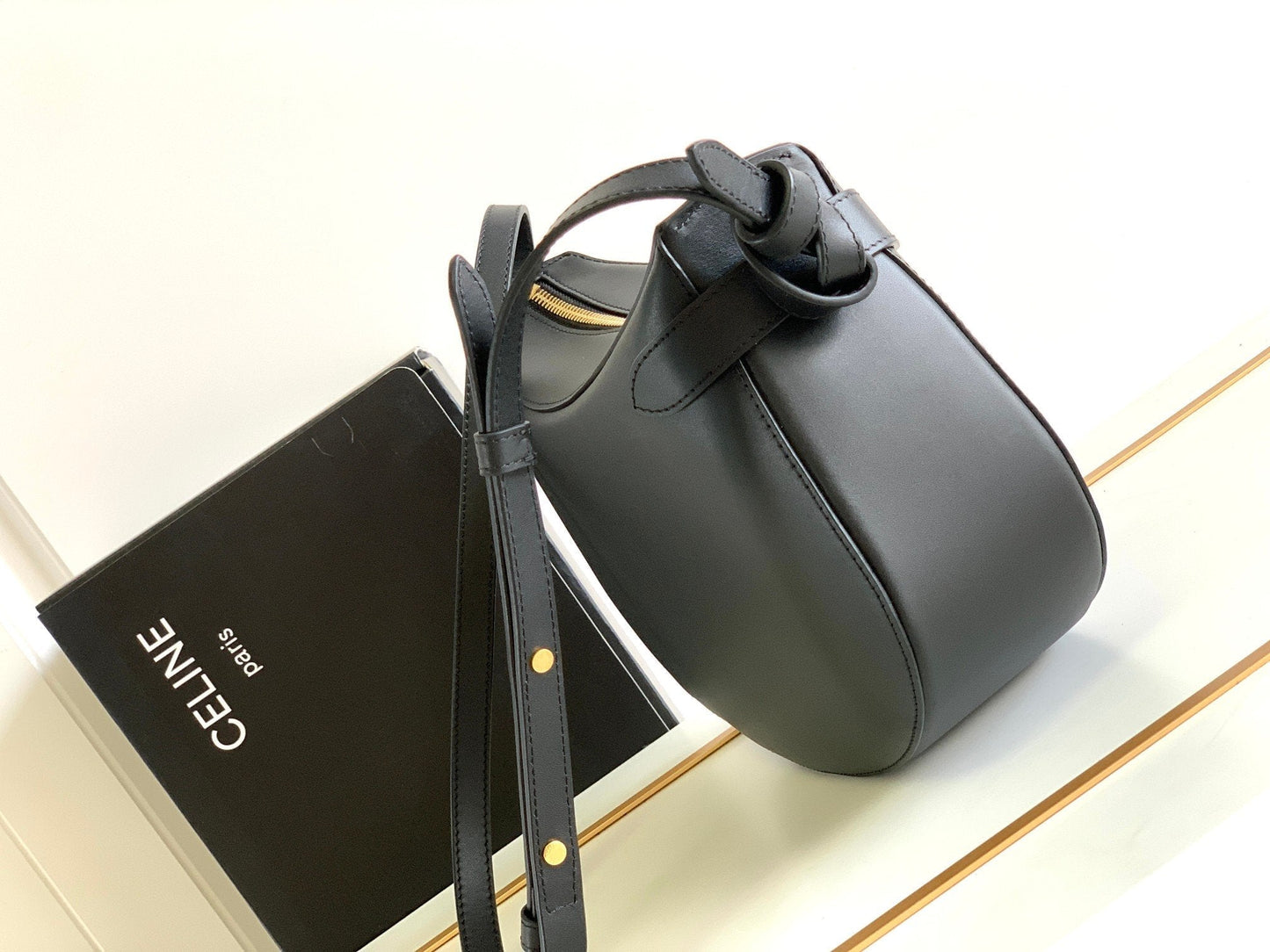 Top Quality BesaTop Quality Noeuds Francais Bag Black For Women 10in/25cm 