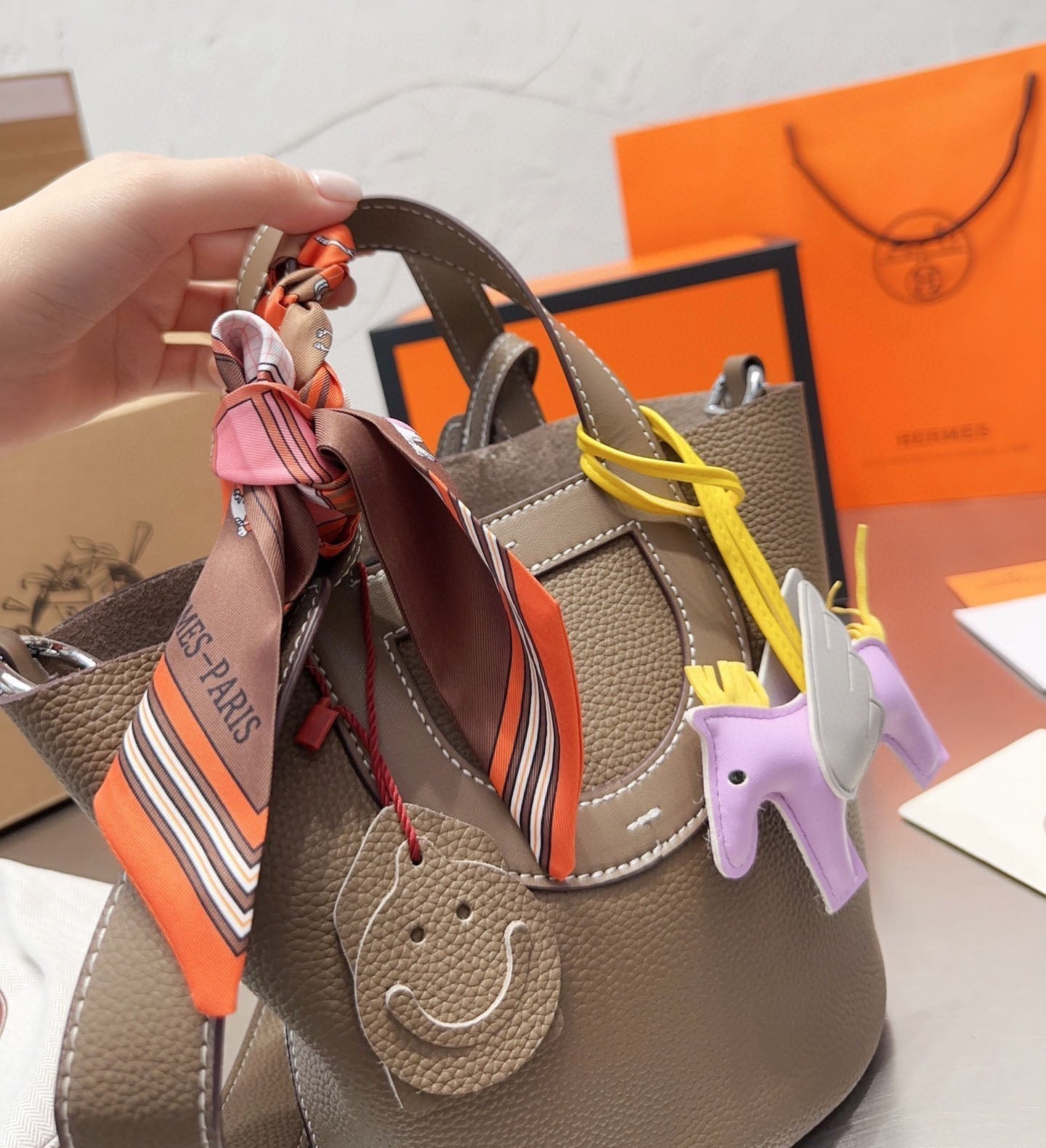 EN - New 1:1 rep  Bags HM 135