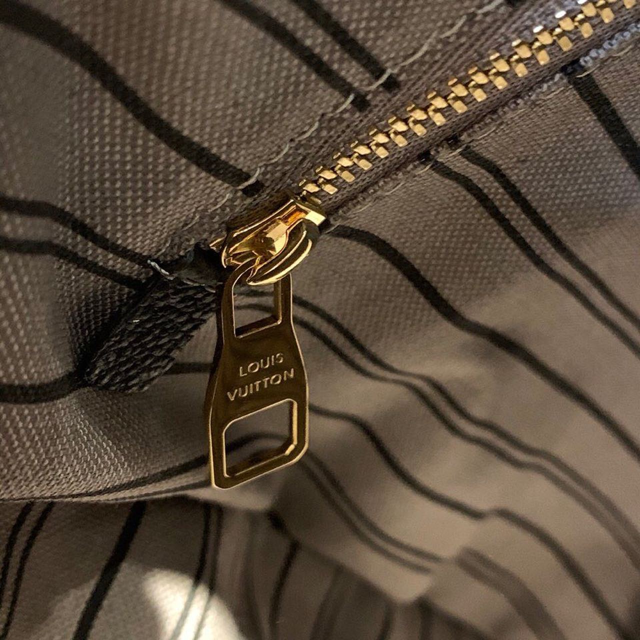 Top Quality Speedy Bandouliere 30 Monogram Empreinte Black For Women,  Shoulder And Crossbody Bags 11.8in/30cm Top Quality M42406