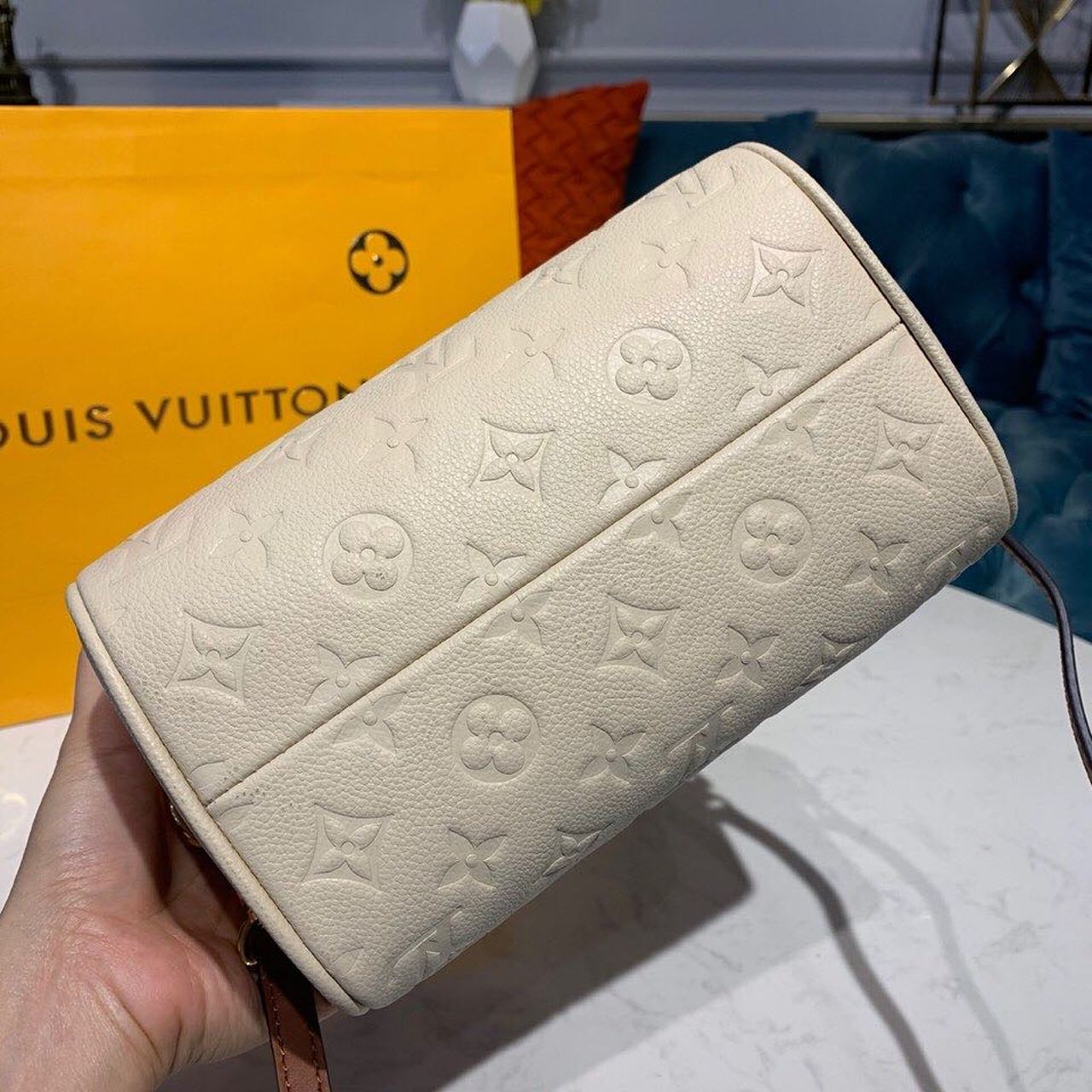 Top Quality Speedy Bandouliere 20 Monogram Empreinte Creme For Women,  Shoulder And Crossbody Bags 7.8in/20cm Top Quality