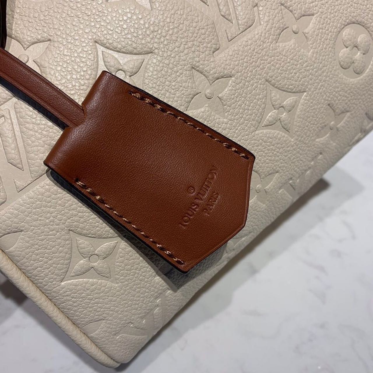Top Quality Speedy Bandouliere 20 Monogram Empreinte Creme For Women,  Shoulder And Crossbody Bags 7.8in/20cm Top Quality