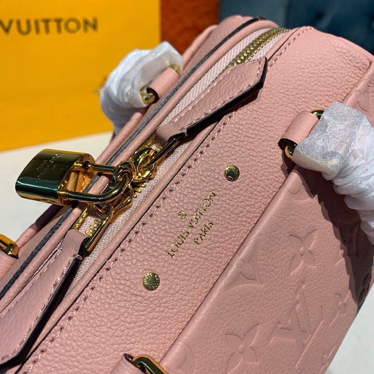 Top Quality Speedy Bandouliere 20 Monogram Empreinte Light Pink For Women,  Shoulder And Crossbody Bags 7.8in/20cm Top Quality