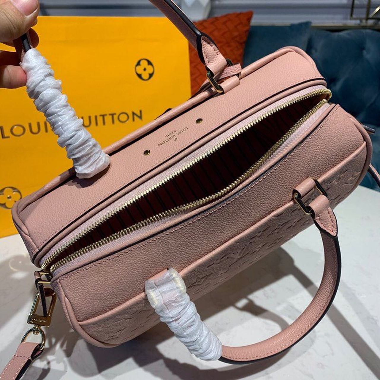 Top Quality Speedy Bandouliere 25 Monogram Empreinte Light Pink For Women,  Shoulder And Crossbody Bags 9.8in/25cm Top Quality