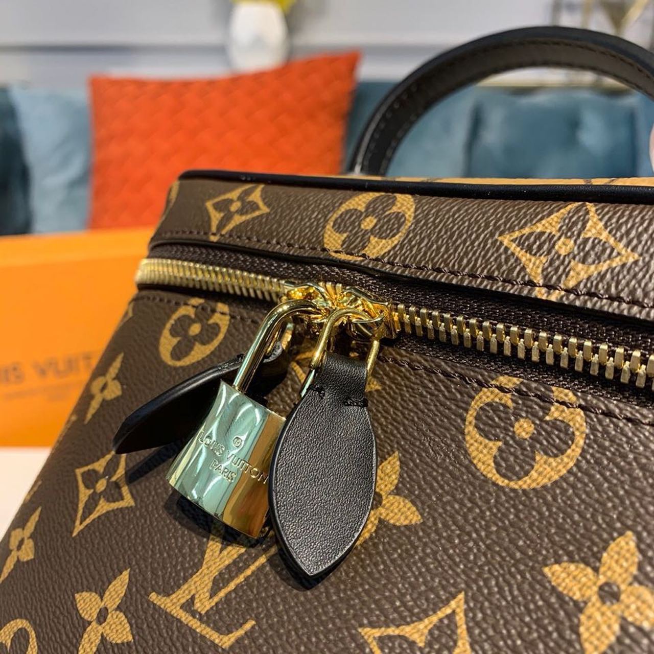 Top Quality Vanity PM Monogram And Monogram Reverse Canvas By Nicolas Ghesquiere For Women,  Shoulder And Crossbody Bags 7.5in/19cm Top Quality M45165