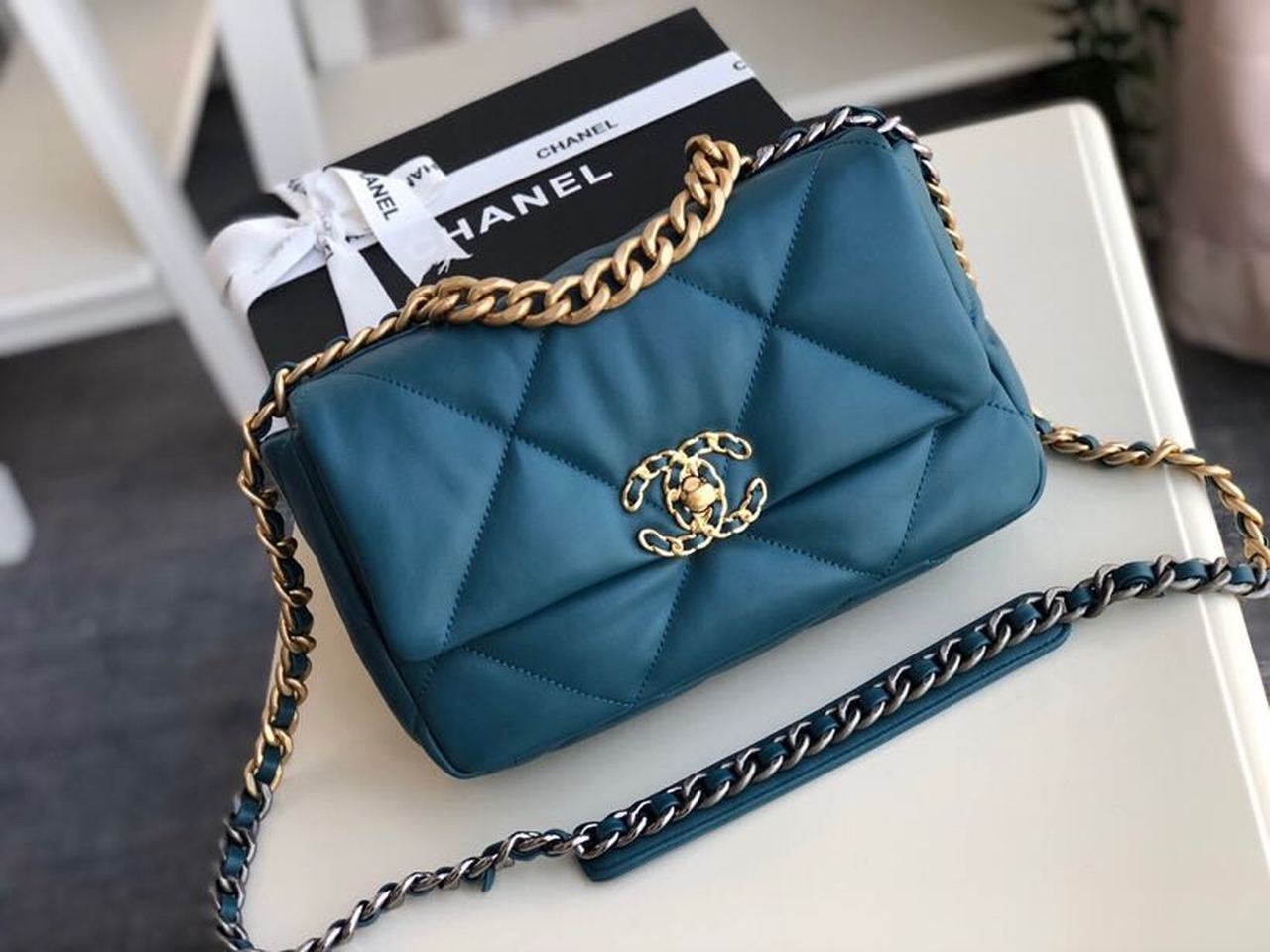 CHL 19 Handbag Teal For Women, Women’s Bags, Shoulder And Crossbody Bags 10in/26cm AS1160