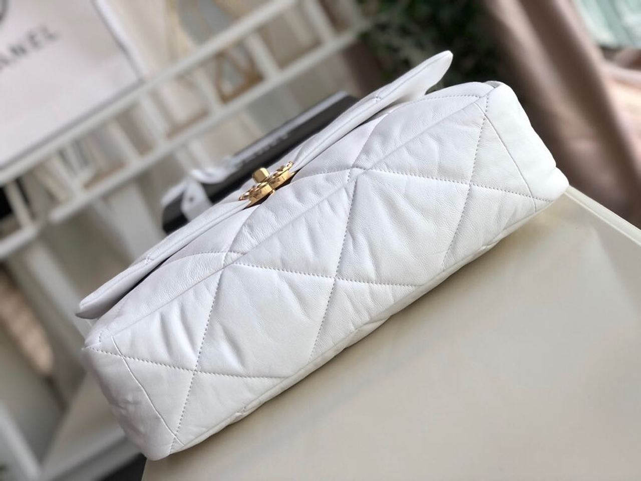 CHL 19 Maxi HandBag White For Women, Women’s Bags, Shoulder And Crossbody Bags 14in/36cm AS1162