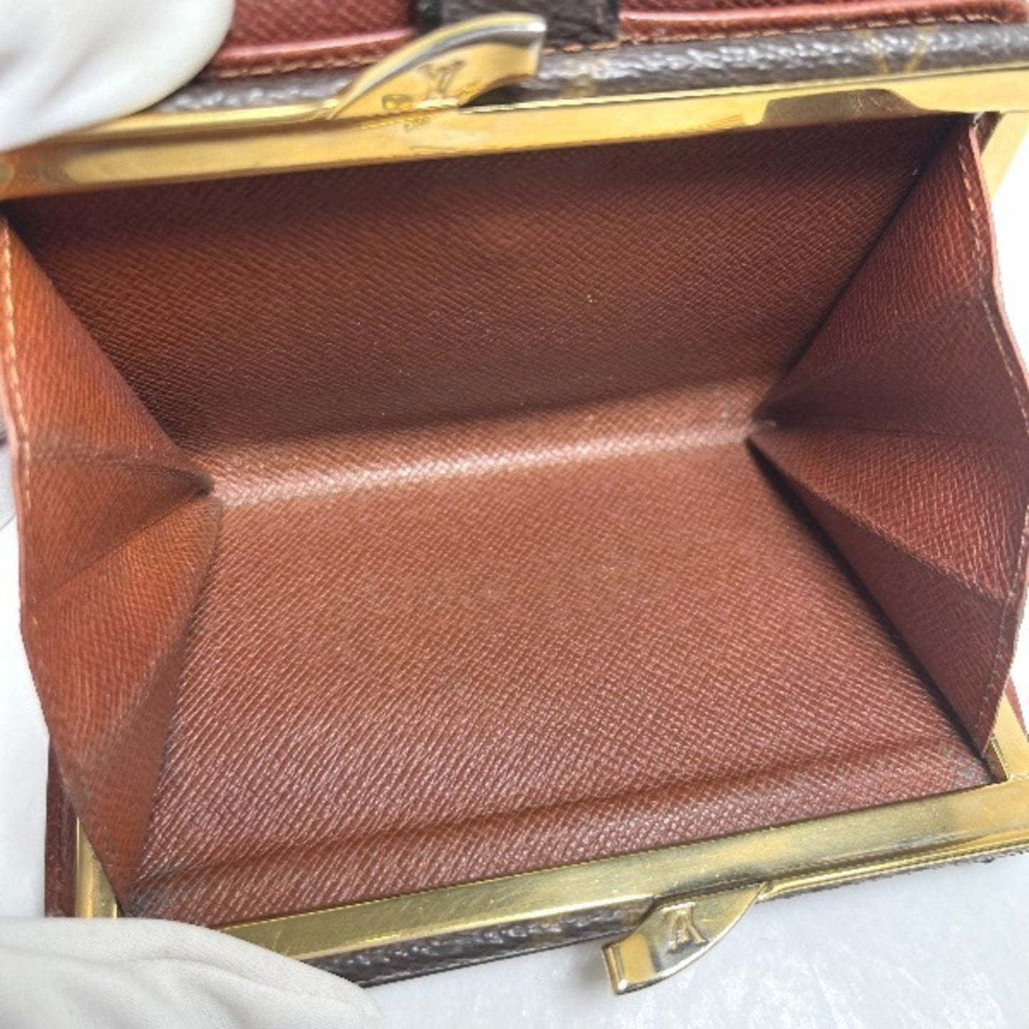 Louis Vuitton  Monogram Wallet (Bi-Fold)