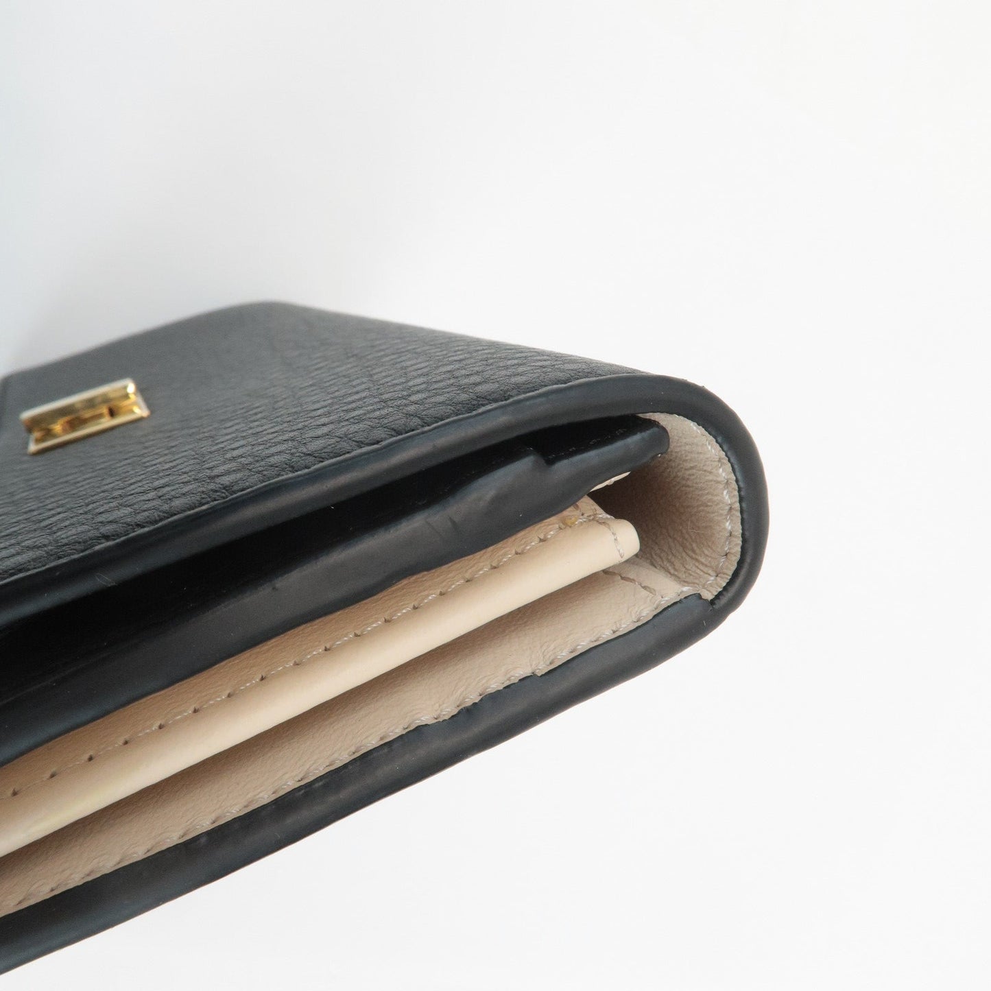 FENDI Leather Peekaboo Bi-fold Long Wallet Black 8M0427  d