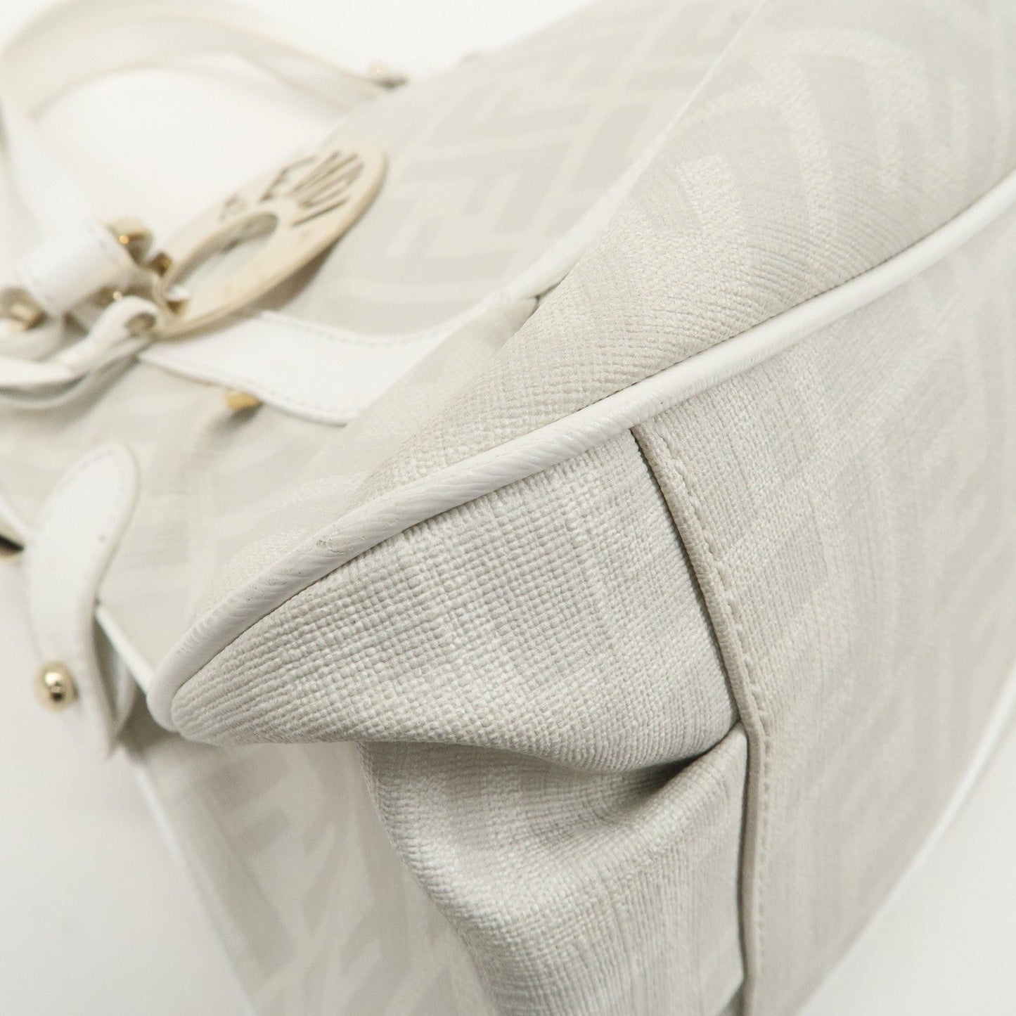 FENDI Zucca PVC Leather Shoulder Bag White Gold Hardware 8BR628  d