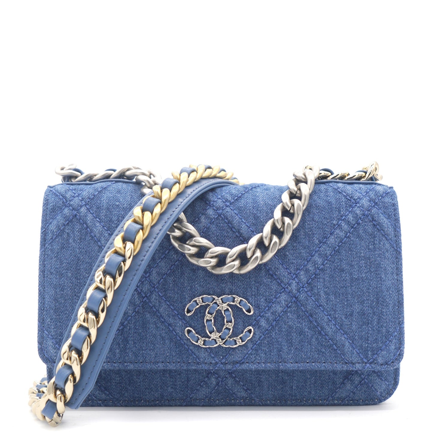Chanel Denim Blue Quilted Wallet On Chain 19