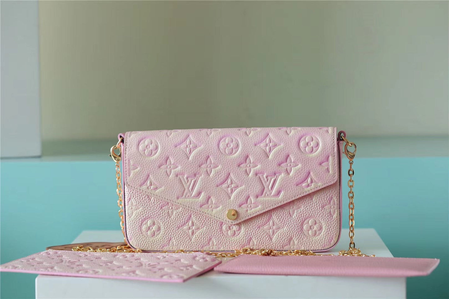 Top Quality Pochette Felicie Monogram Empreinte Rose Poudre Pink For Women,  Shoulder And Crossbody Bags 21cm/8.3in Top Quality M67856