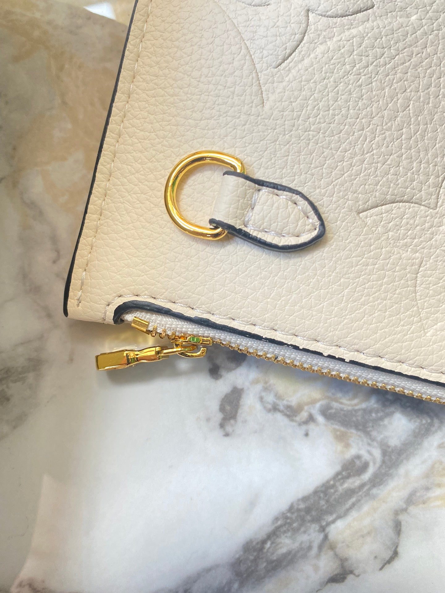 EN - Luxury Bags LUV 790