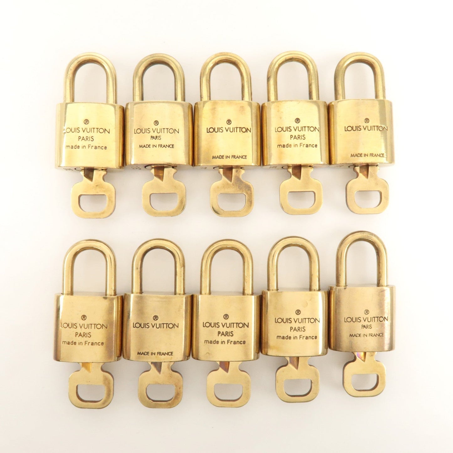 Louis Vuitton Set of 10 Lock & Key Cadena Key Lock Metal Gold  d