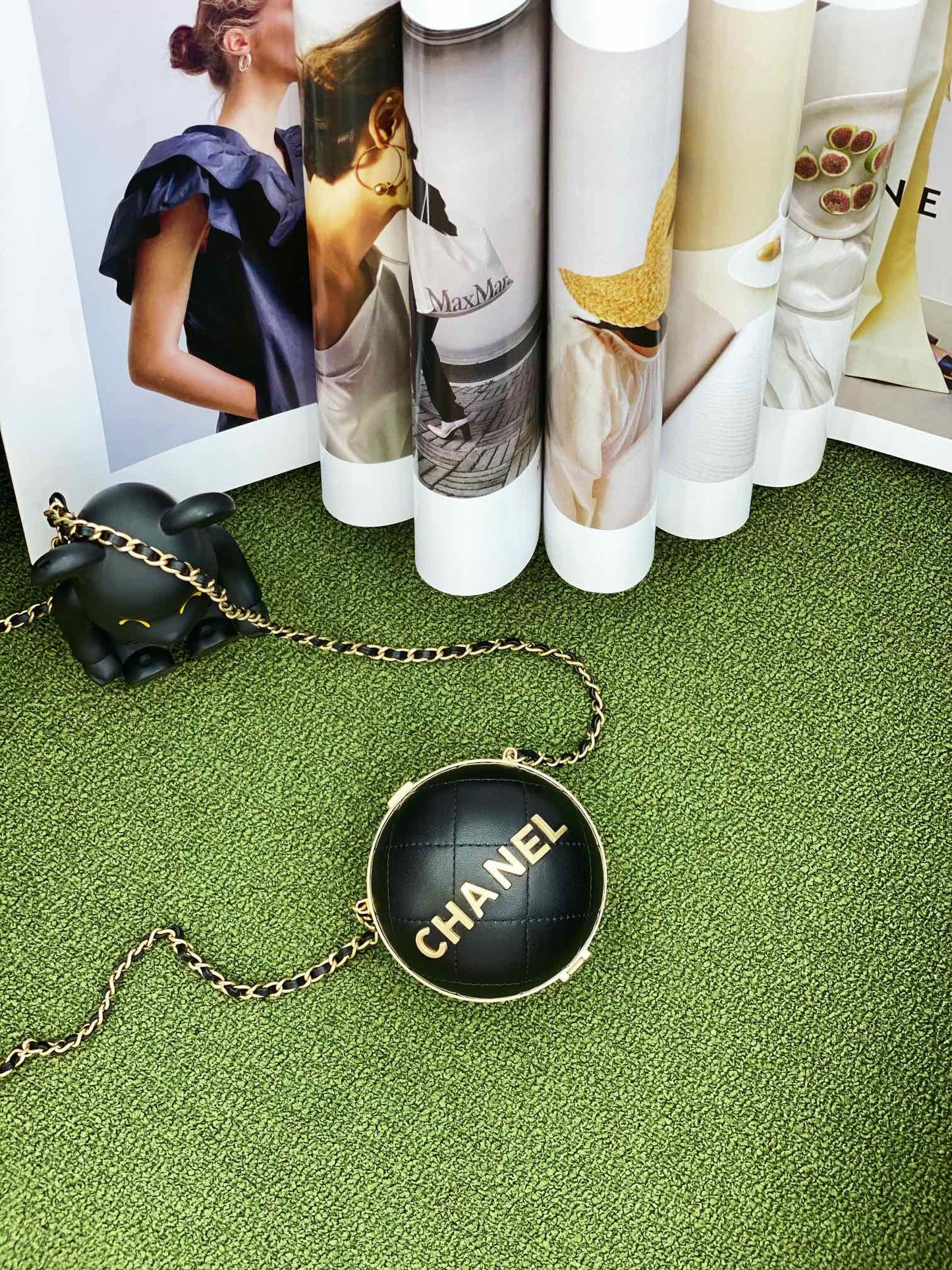 CHL Ball Bag Black and Gold Chain Bag For Women 23.5cm/95in