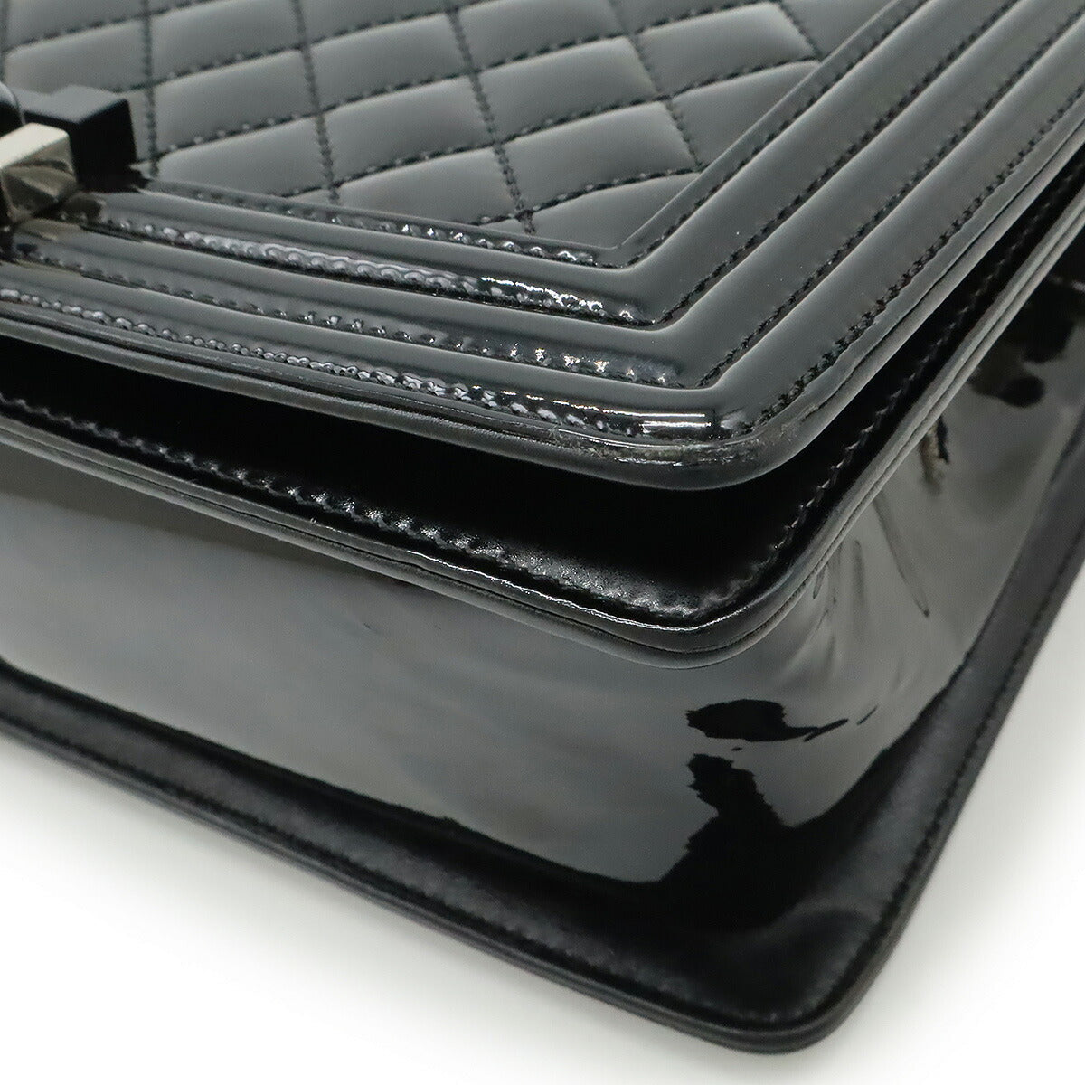 Chanel Boy Chanel Patent Leather Shoulder Bag